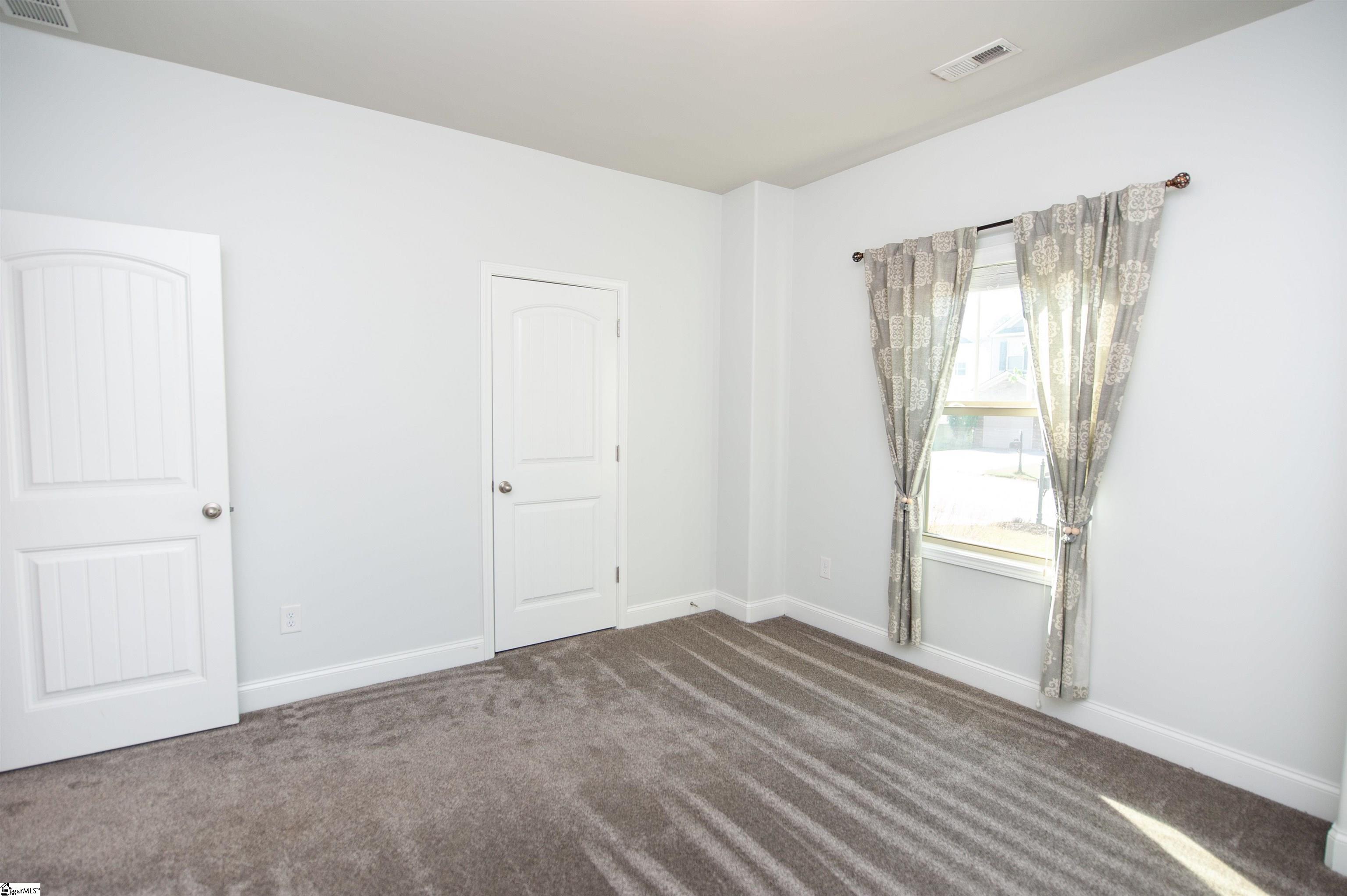 454 Wolfbend Road Property Photo 19