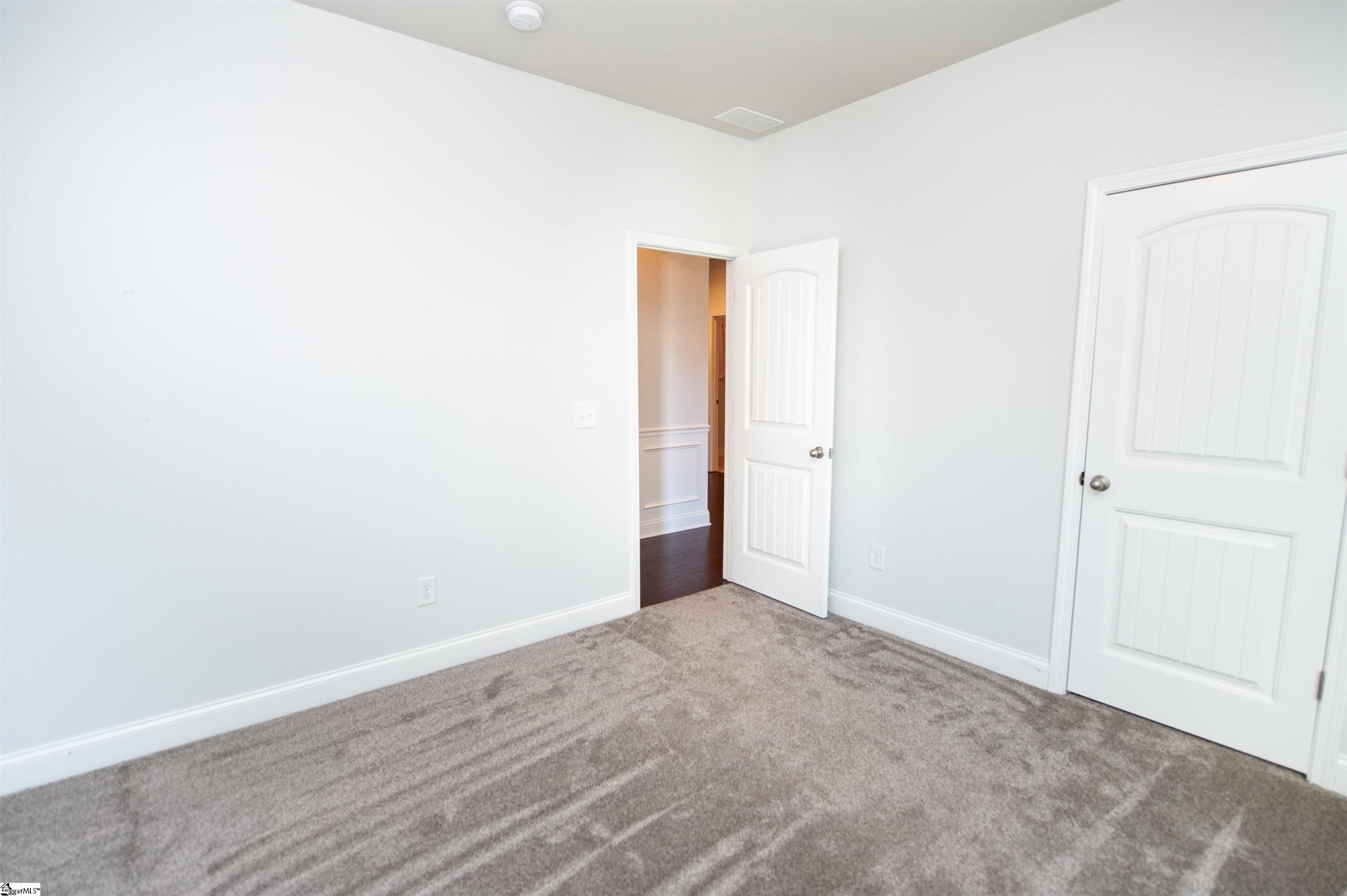 454 Wolfbend Road Property Photo 22
