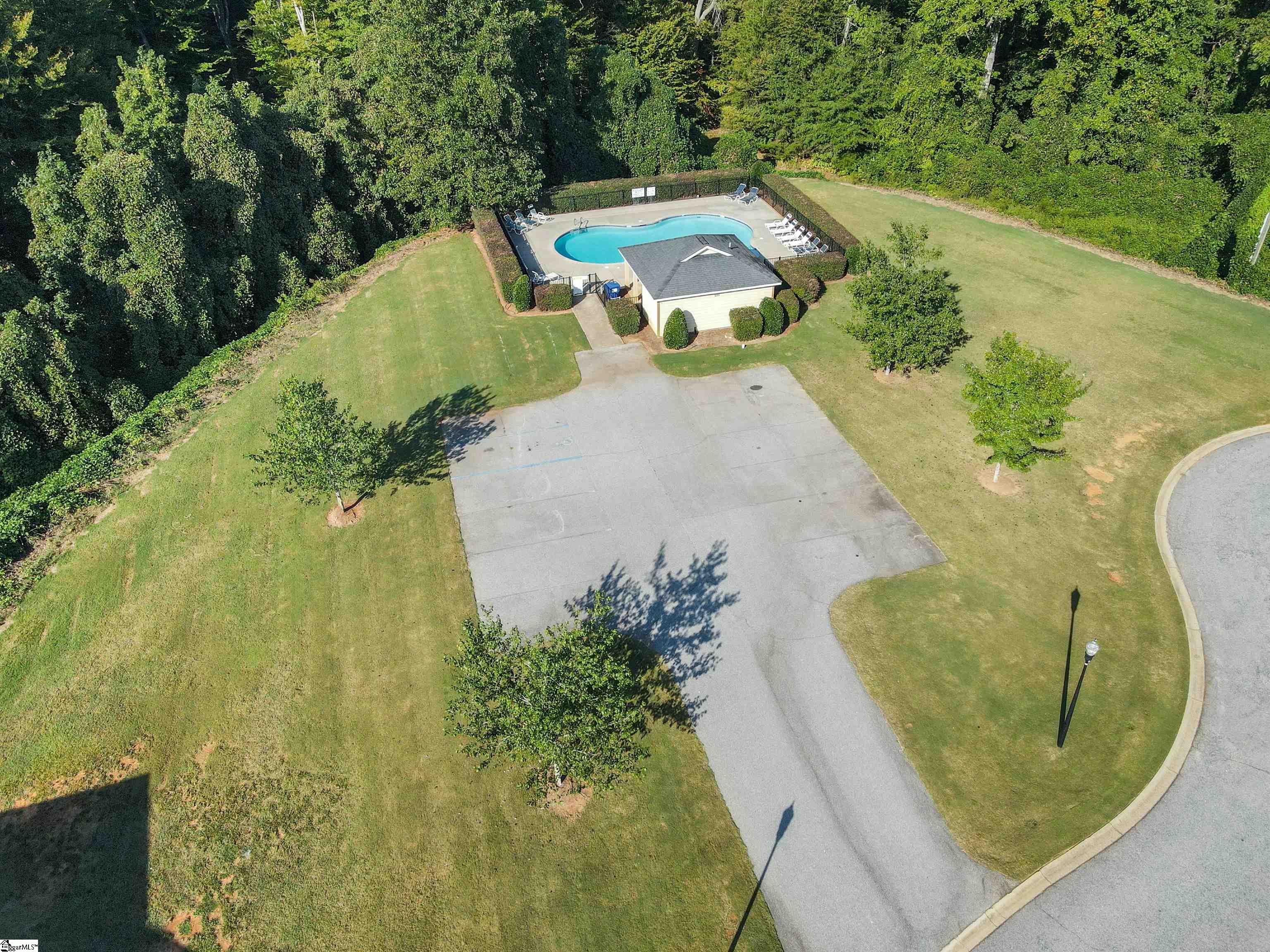 454 Wolfbend Road Property Photo 27