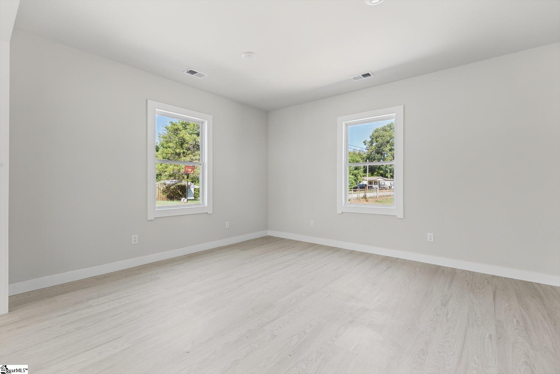 110 Lowe Street Property Photo 6