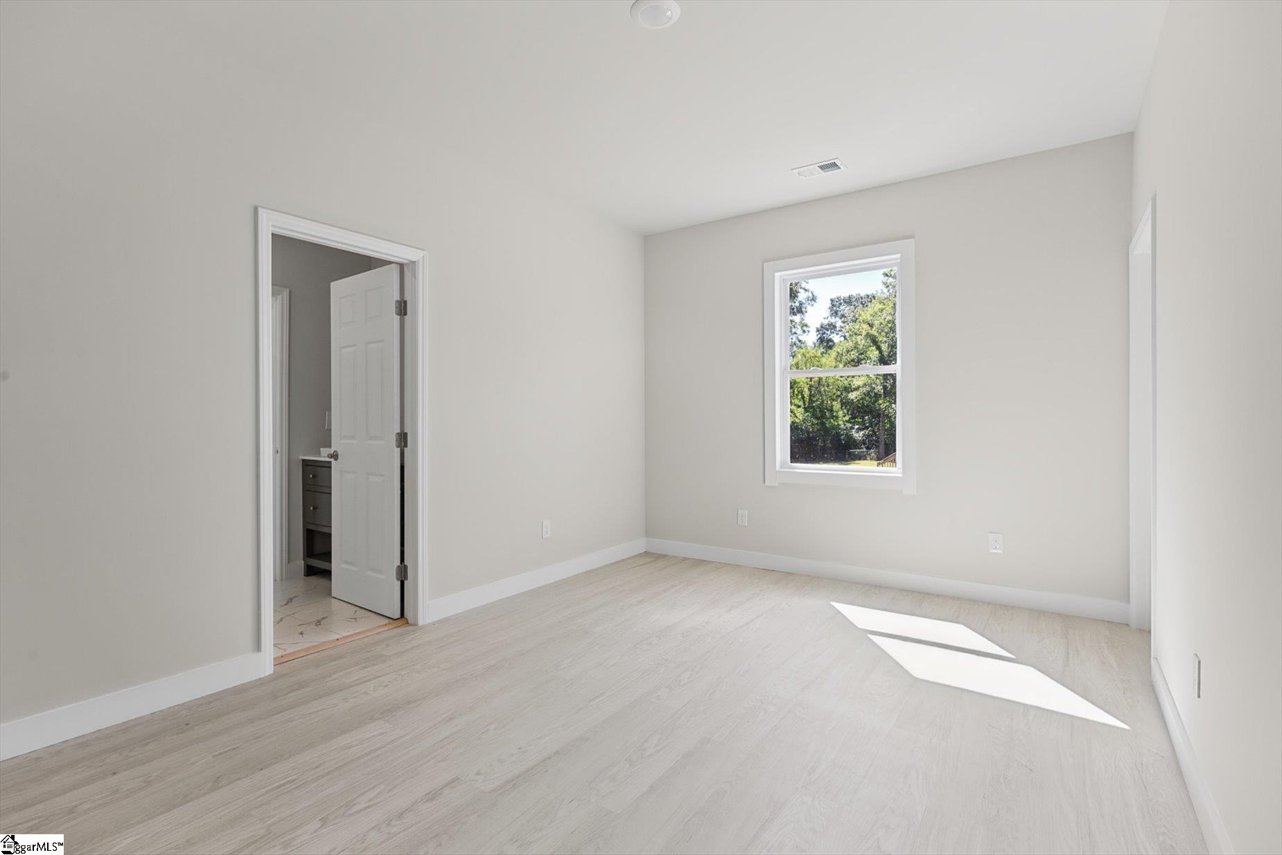 110 Lowe Street Property Photo 21