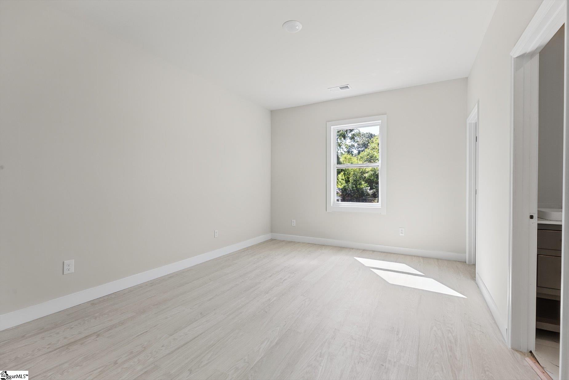 110 Lowe Street Property Photo 26