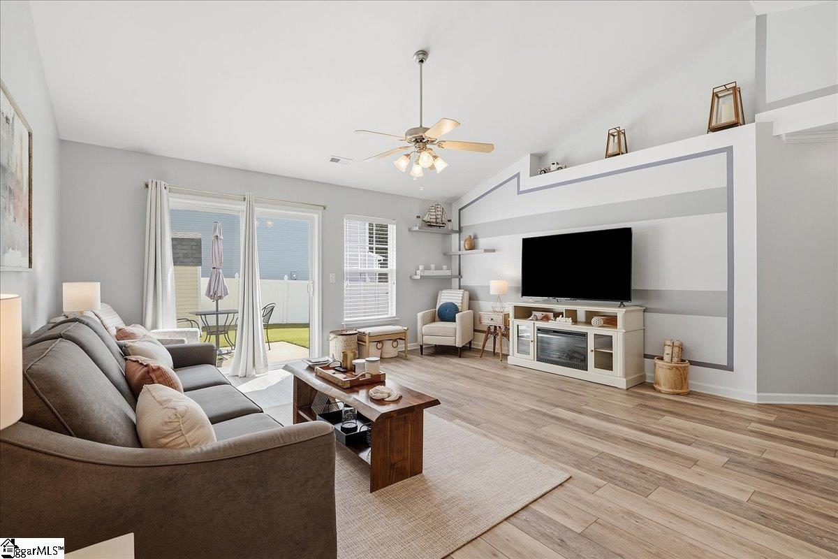 2 Jessica Way Property Photo 8
