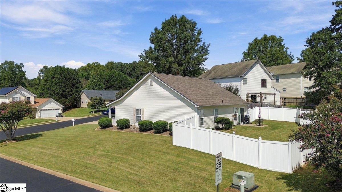 2 Jessica Way Property Photo 28