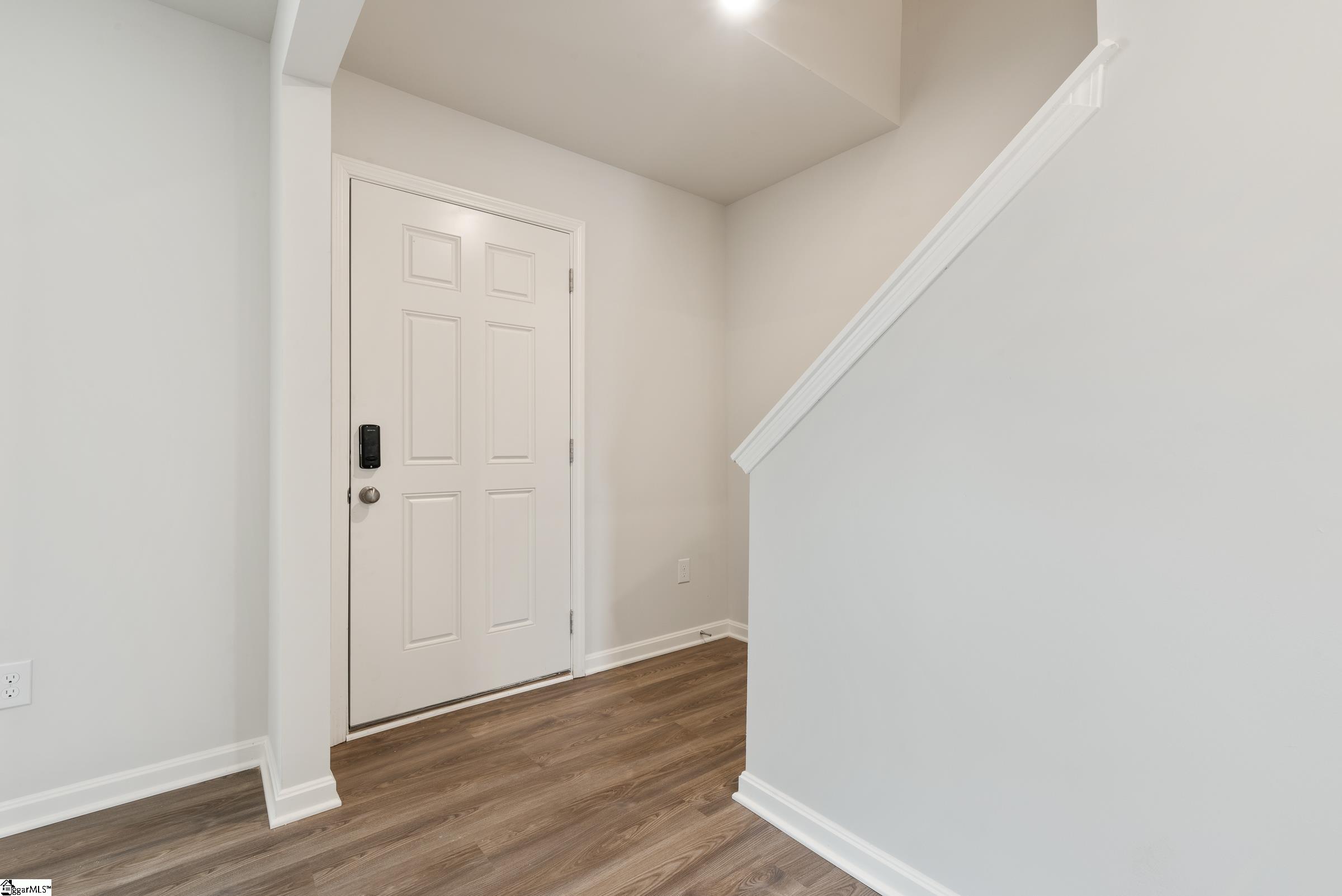 929 Kinnerton Trail Property Photo 16
