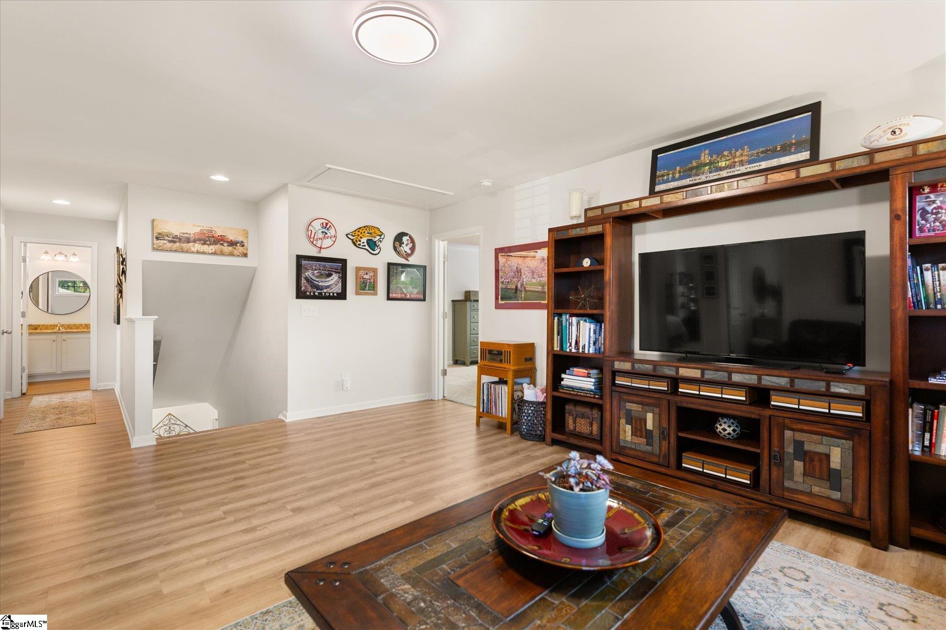 210 Frost Flower Way Property Photo 18