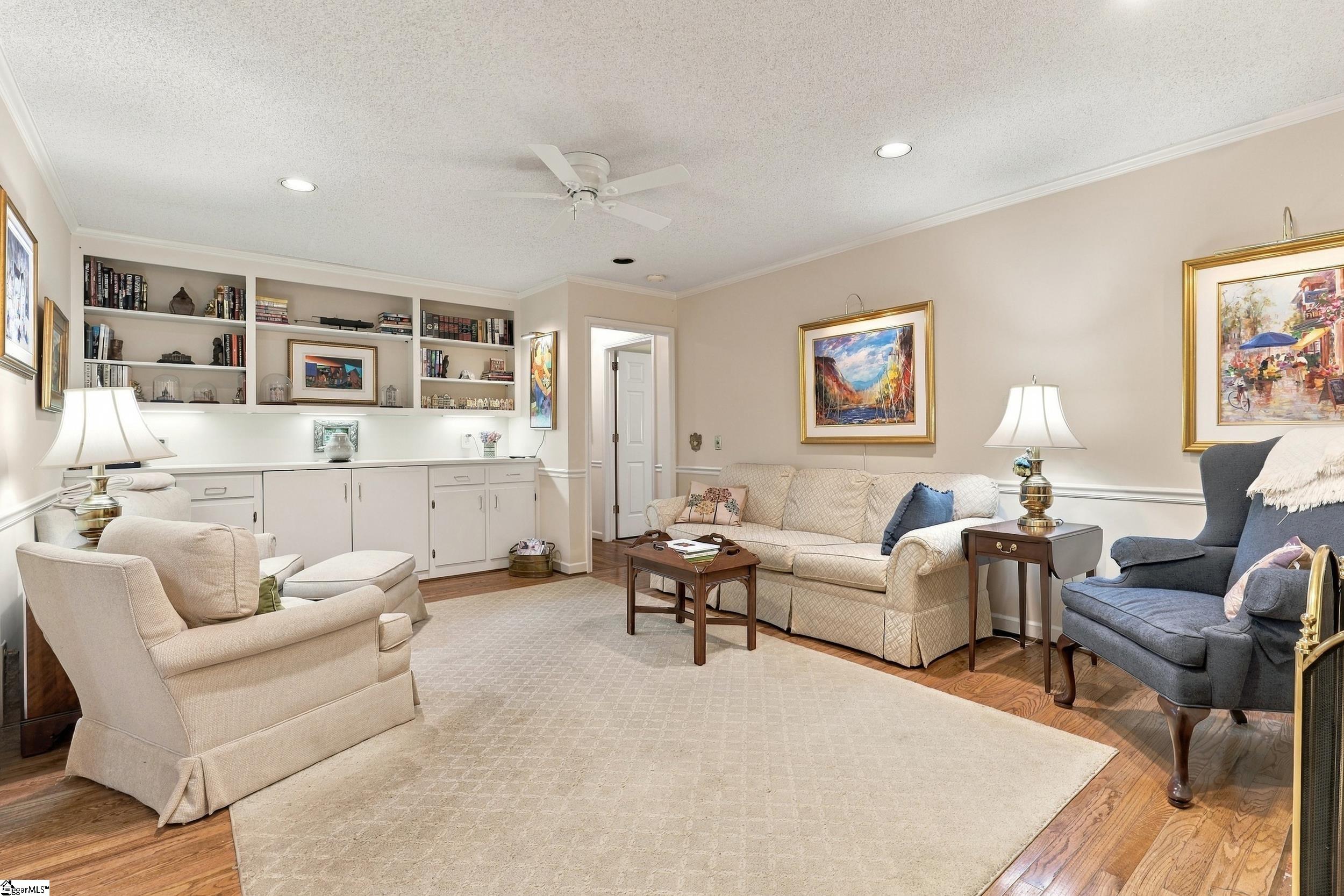 1604390 Property Photo 8