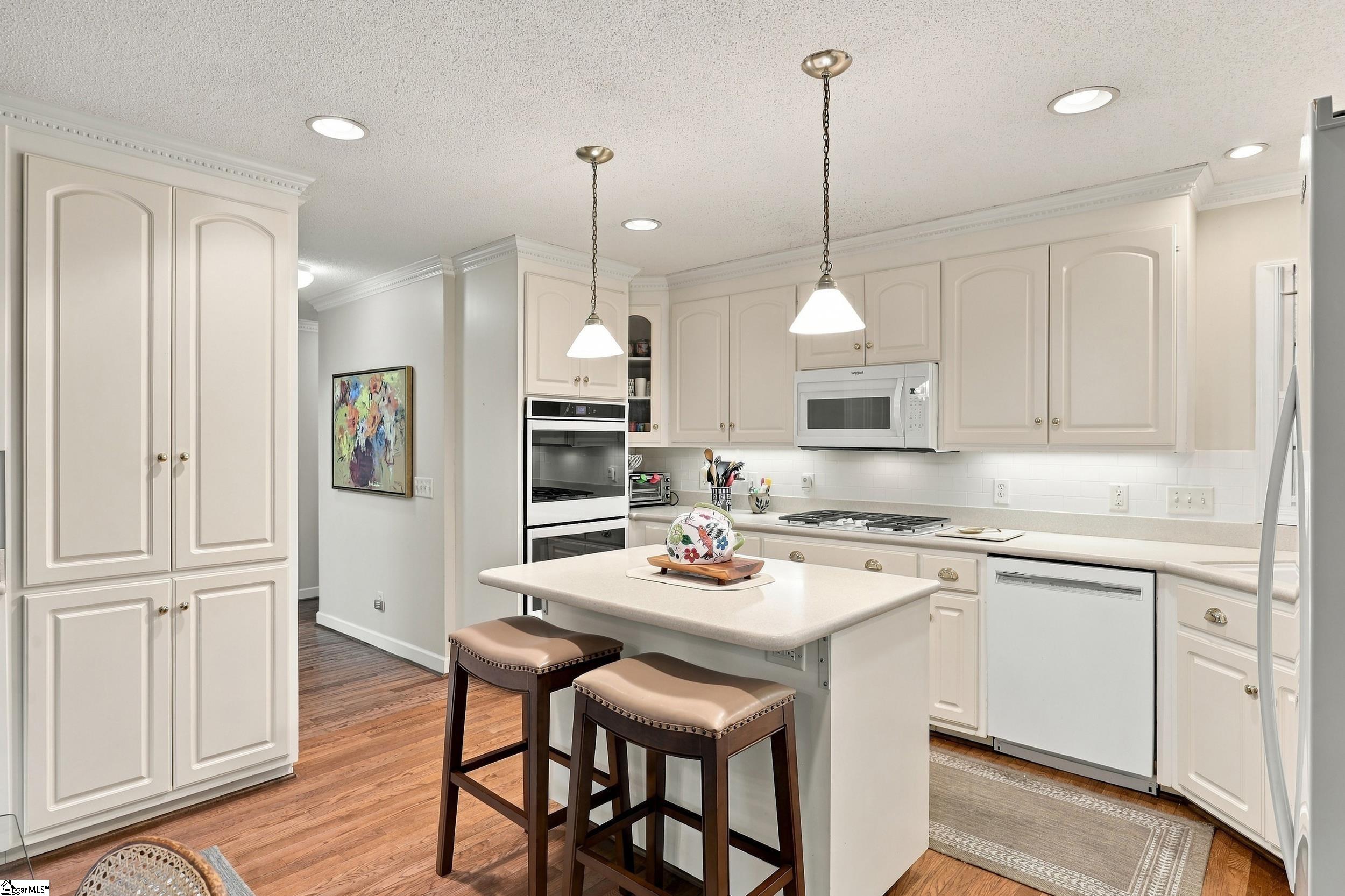 1604390 Property Photo 11