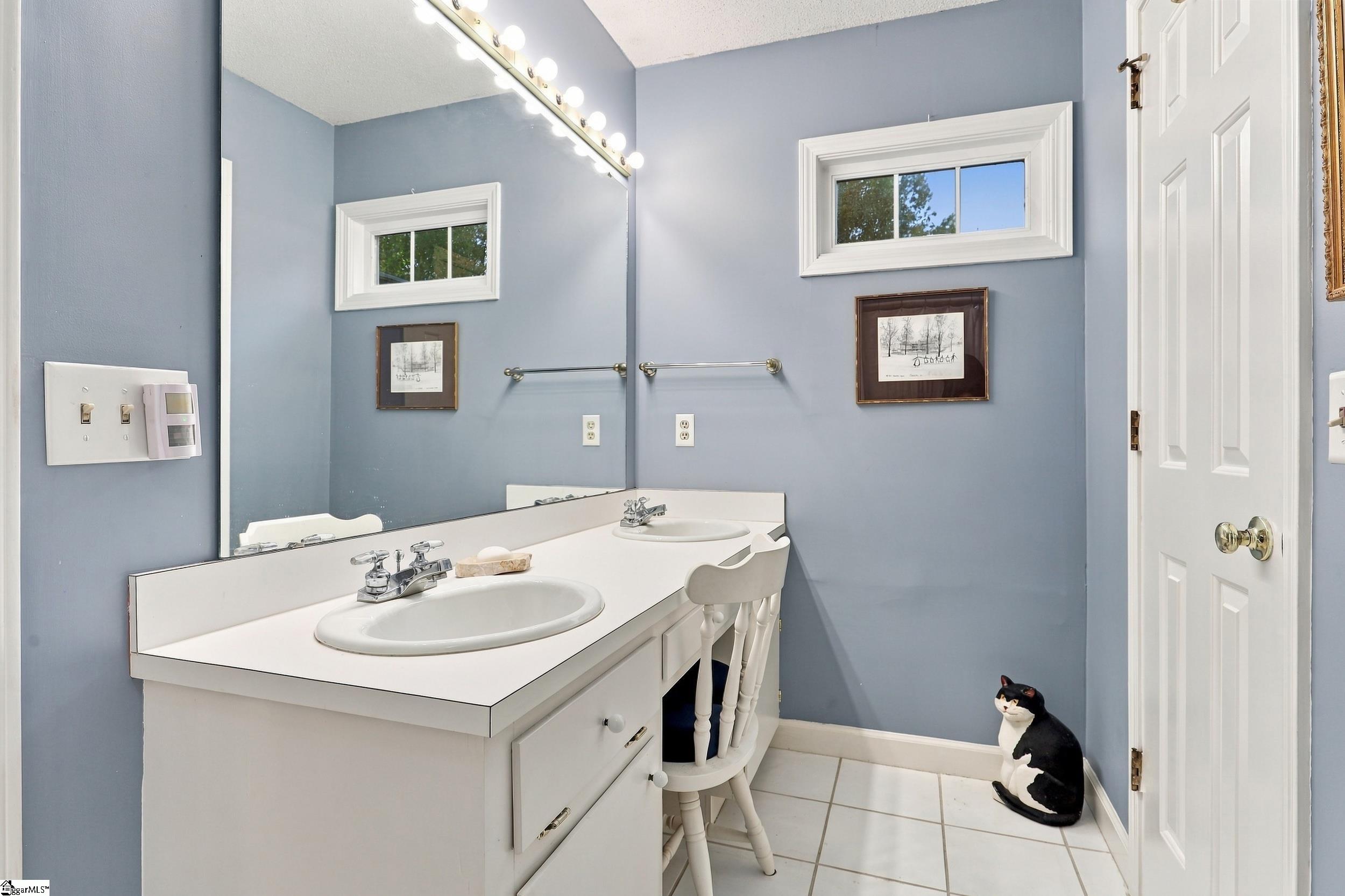 1604390 Property Photo 29