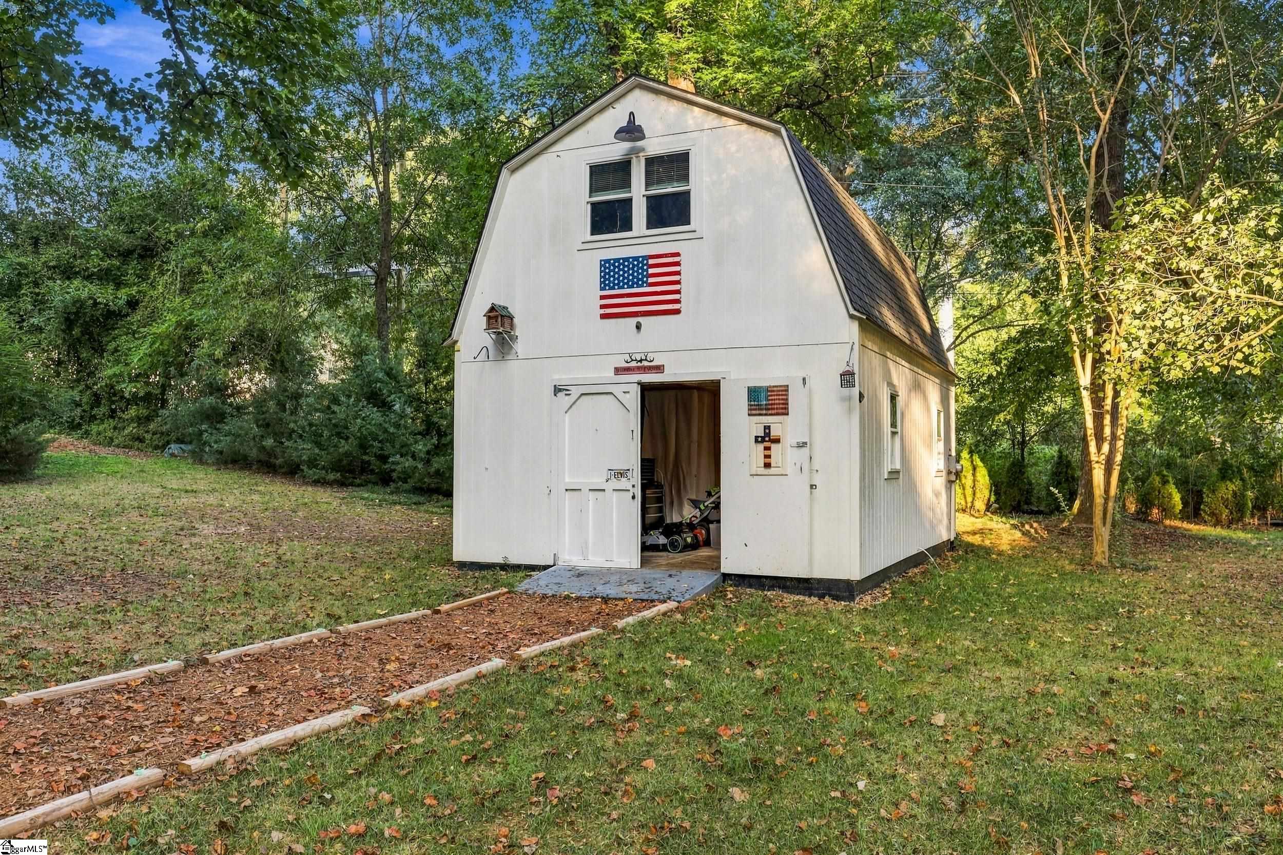 1604390 Property Photo 41