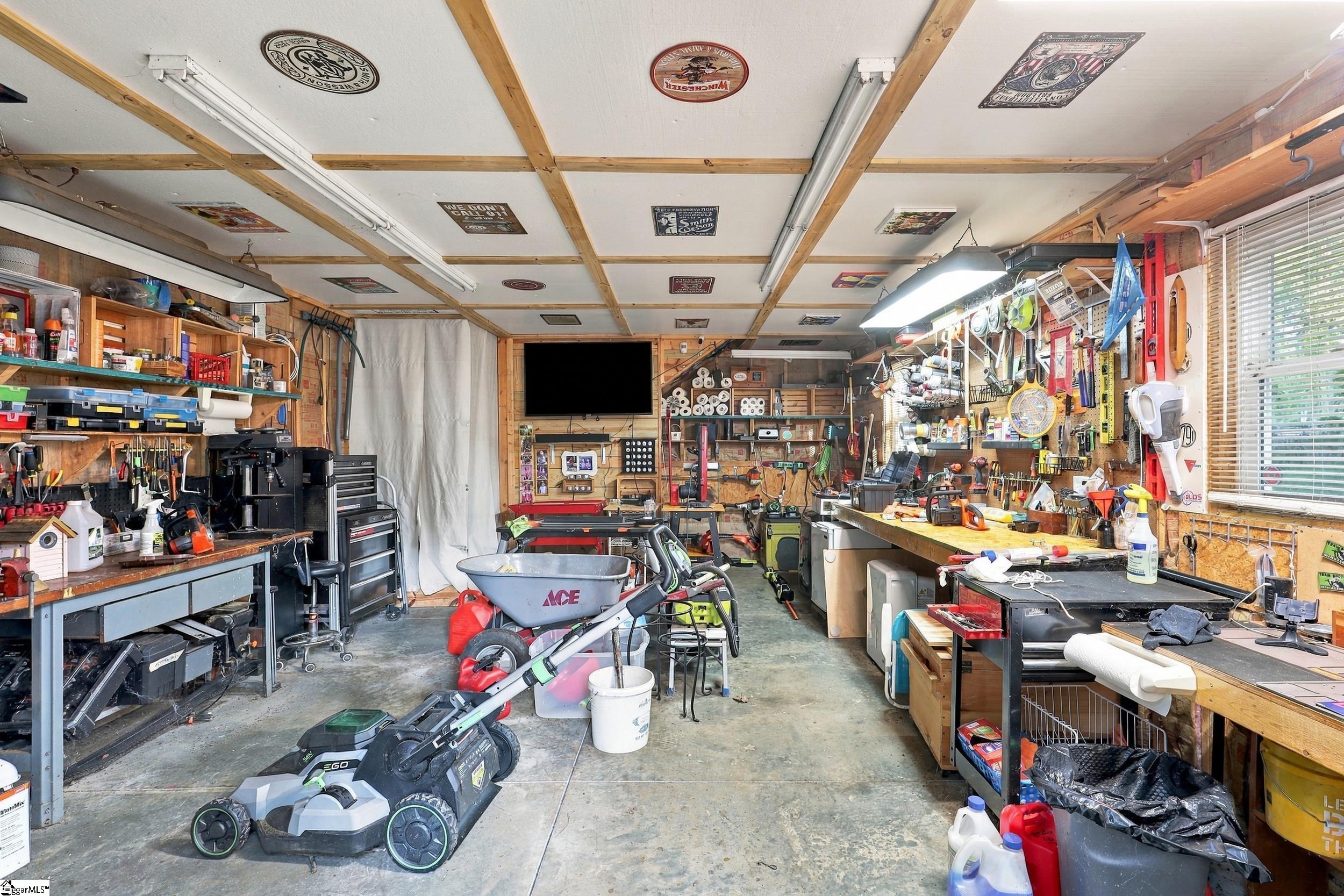 1604390 Property Photo 42
