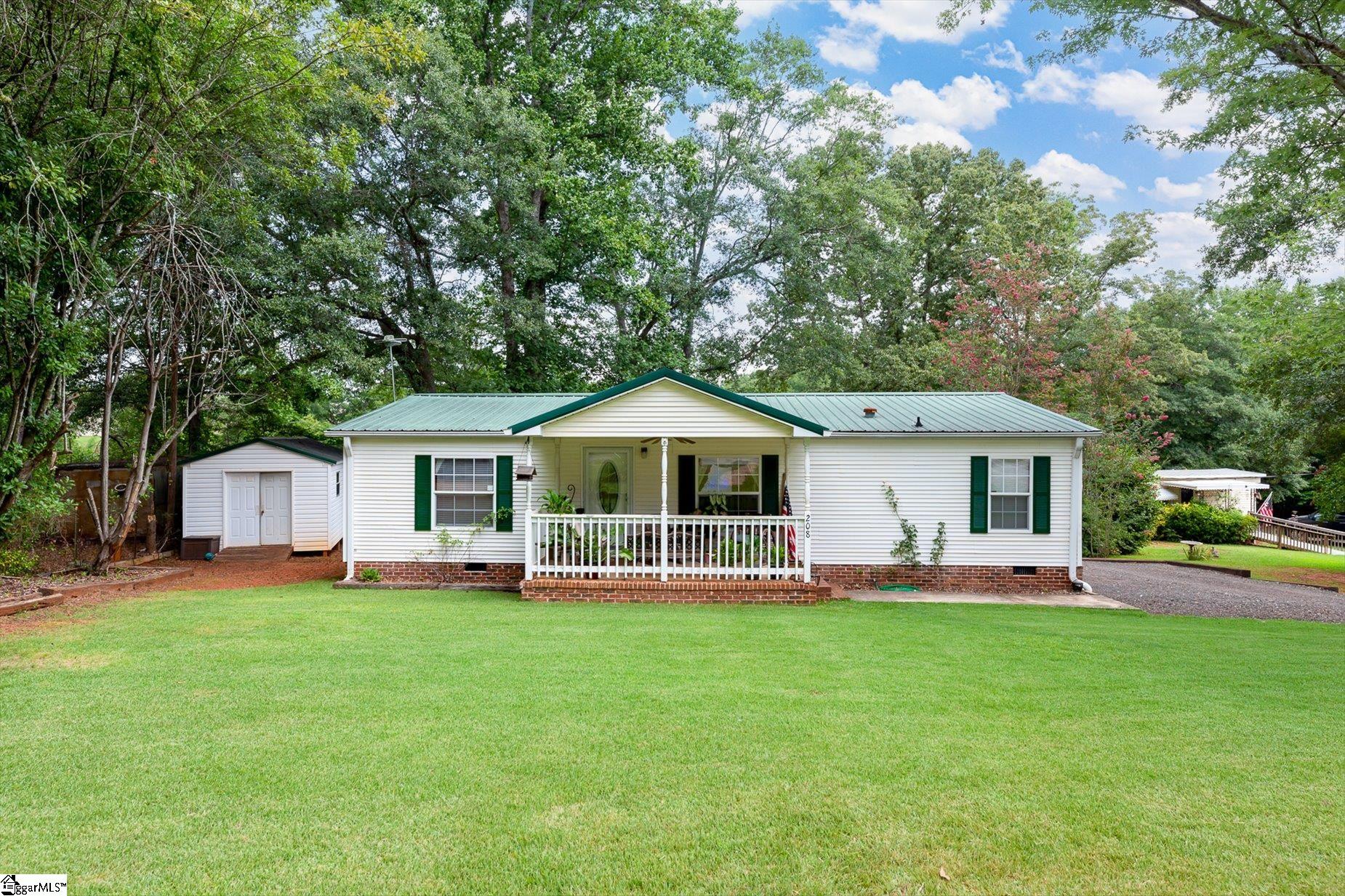 208 Brentwood Circle Property Photo 1