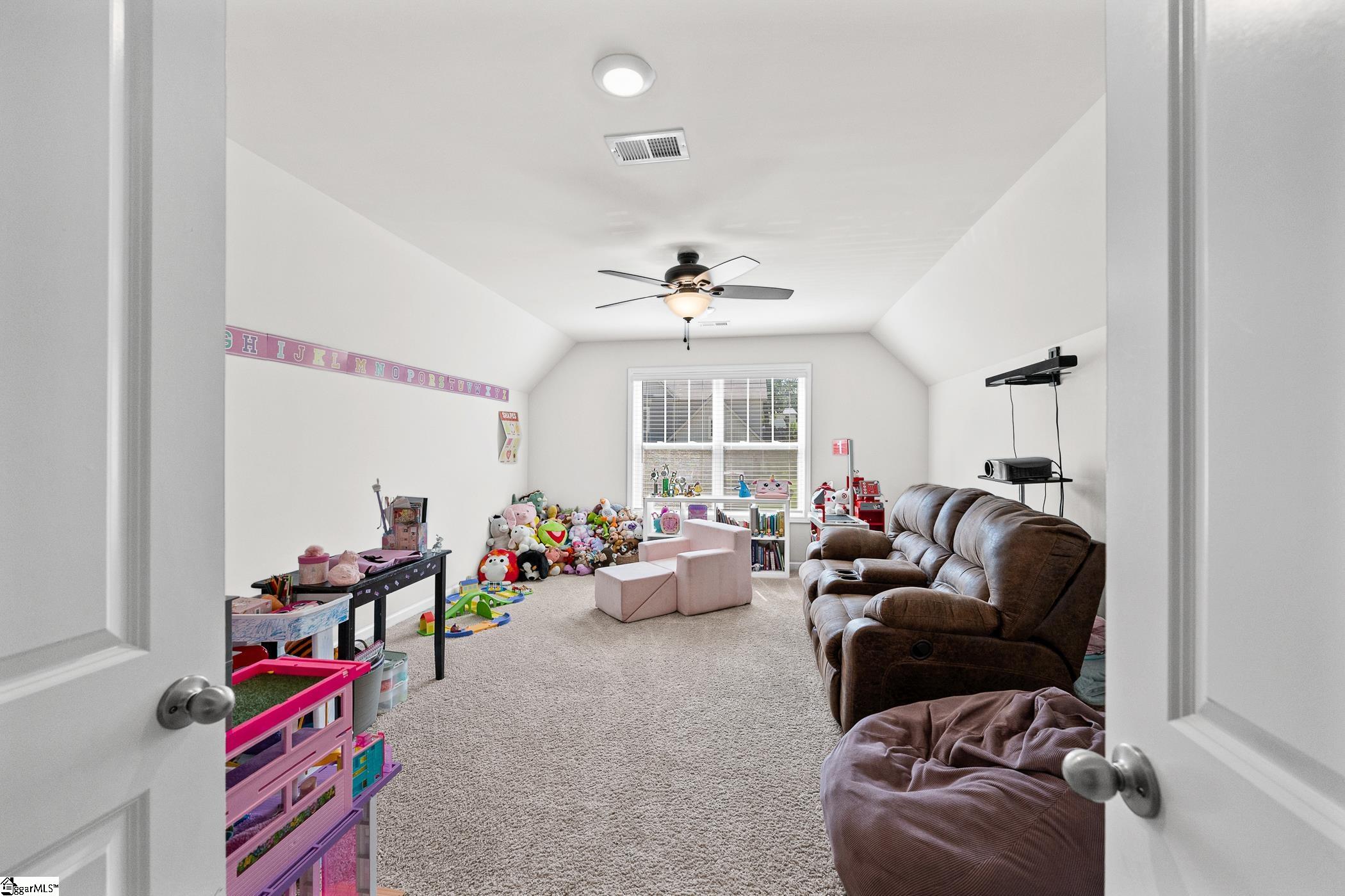 421 Wildflower Road Property Photo 24