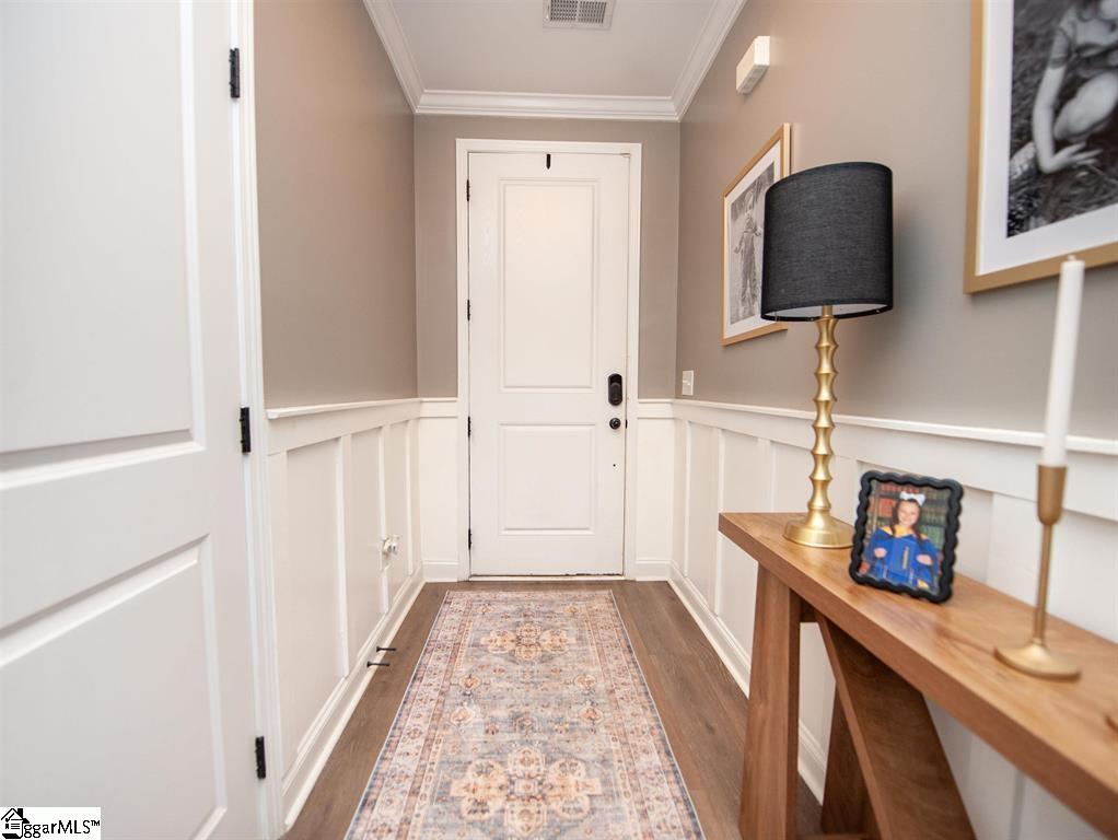 1604399 Property Photo 4