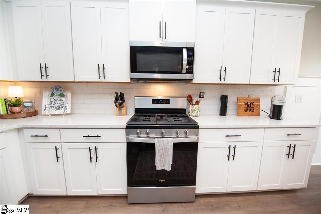 1604399 Property Photo 10