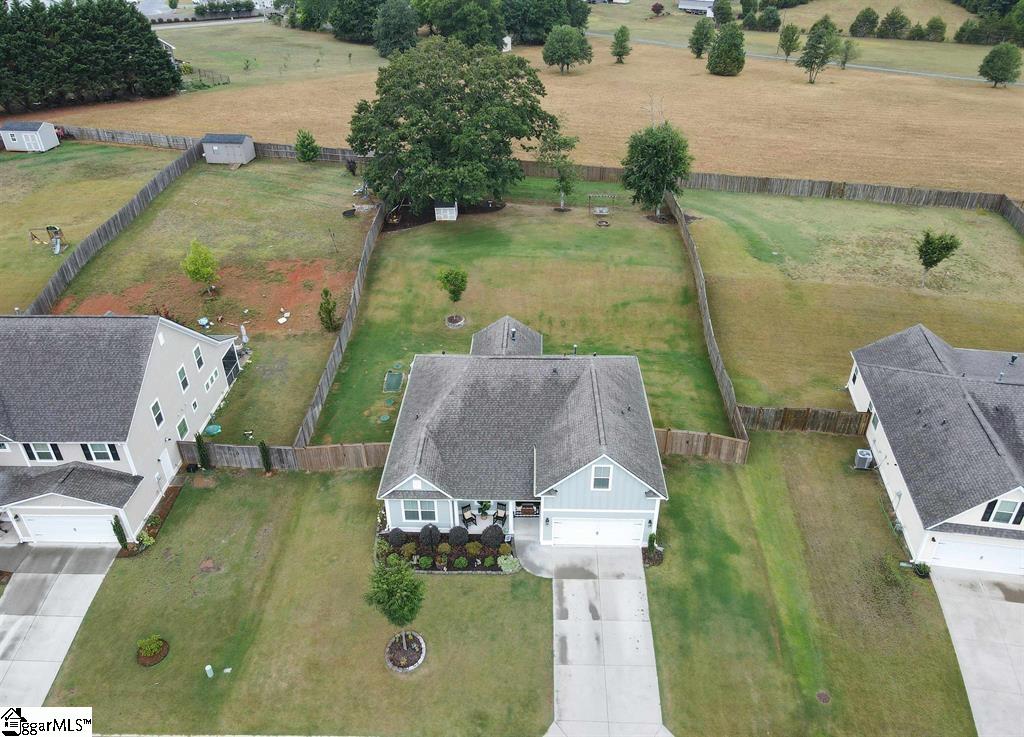 1604399 Property Photo 32
