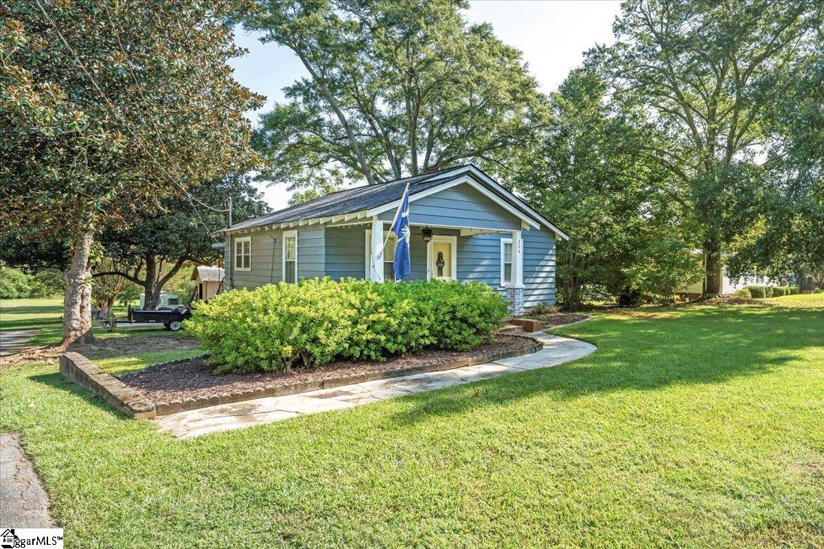 324 Mary Ann Street Property Photo 5