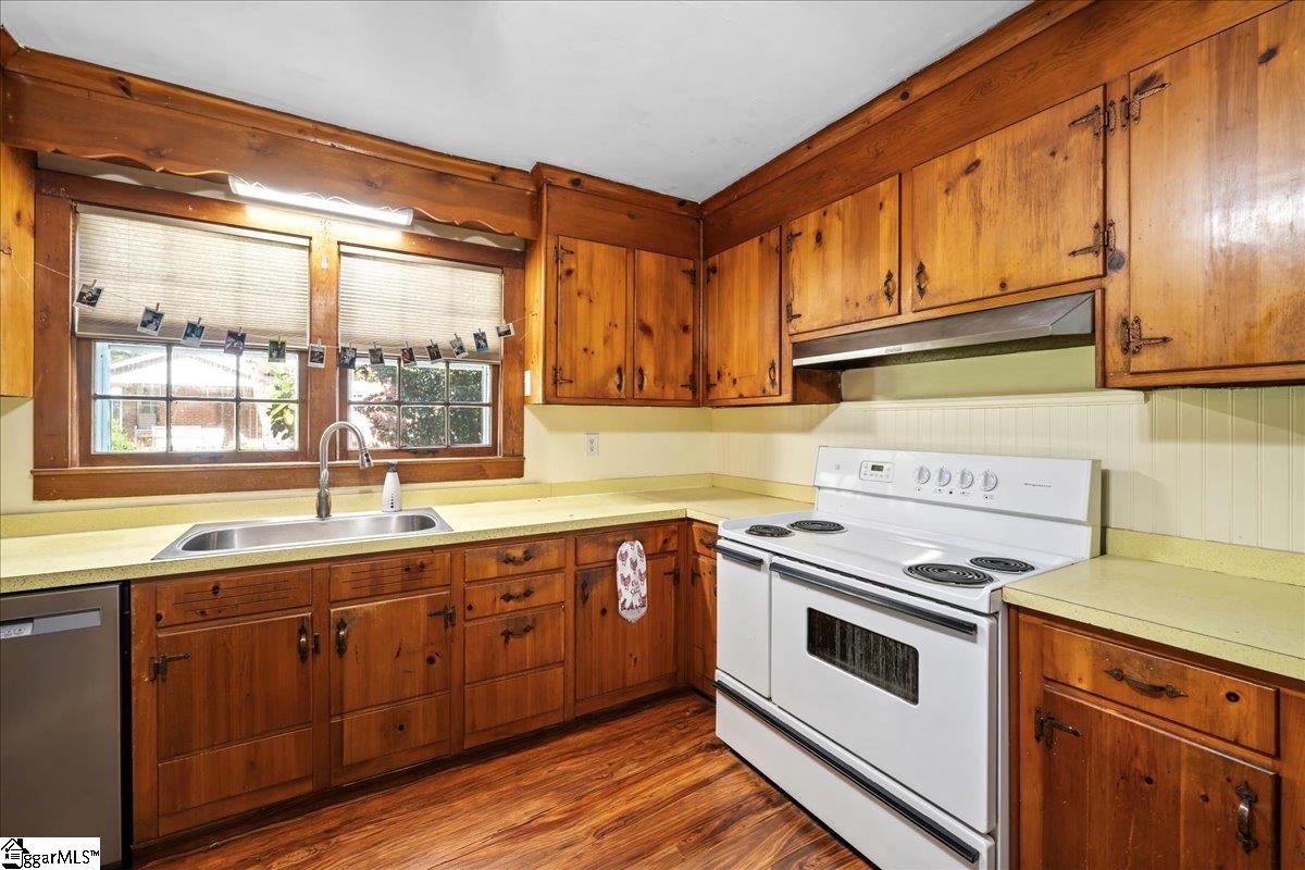 324 Mary Ann Street Property Photo 18