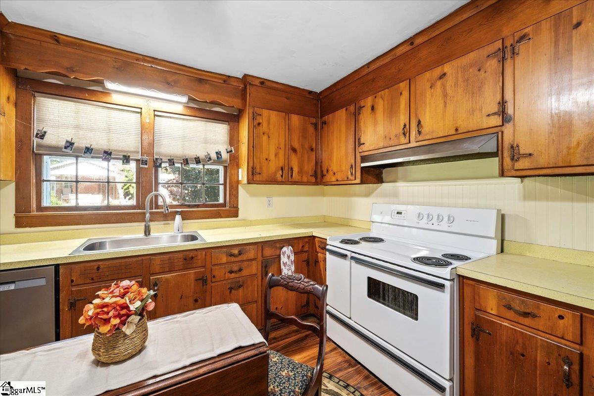 324 Mary Ann Street Property Photo 19