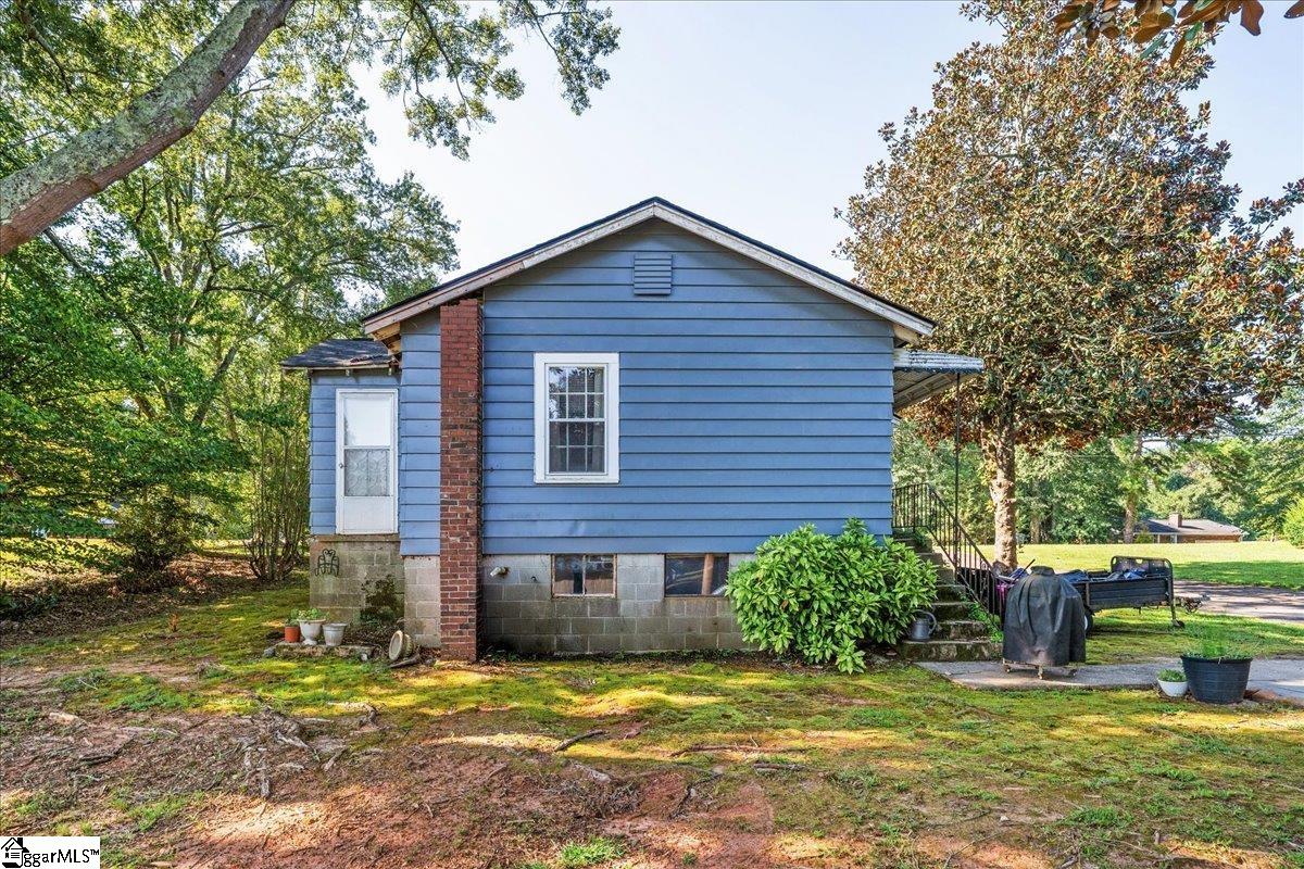 324 Mary Ann Street Property Photo 41