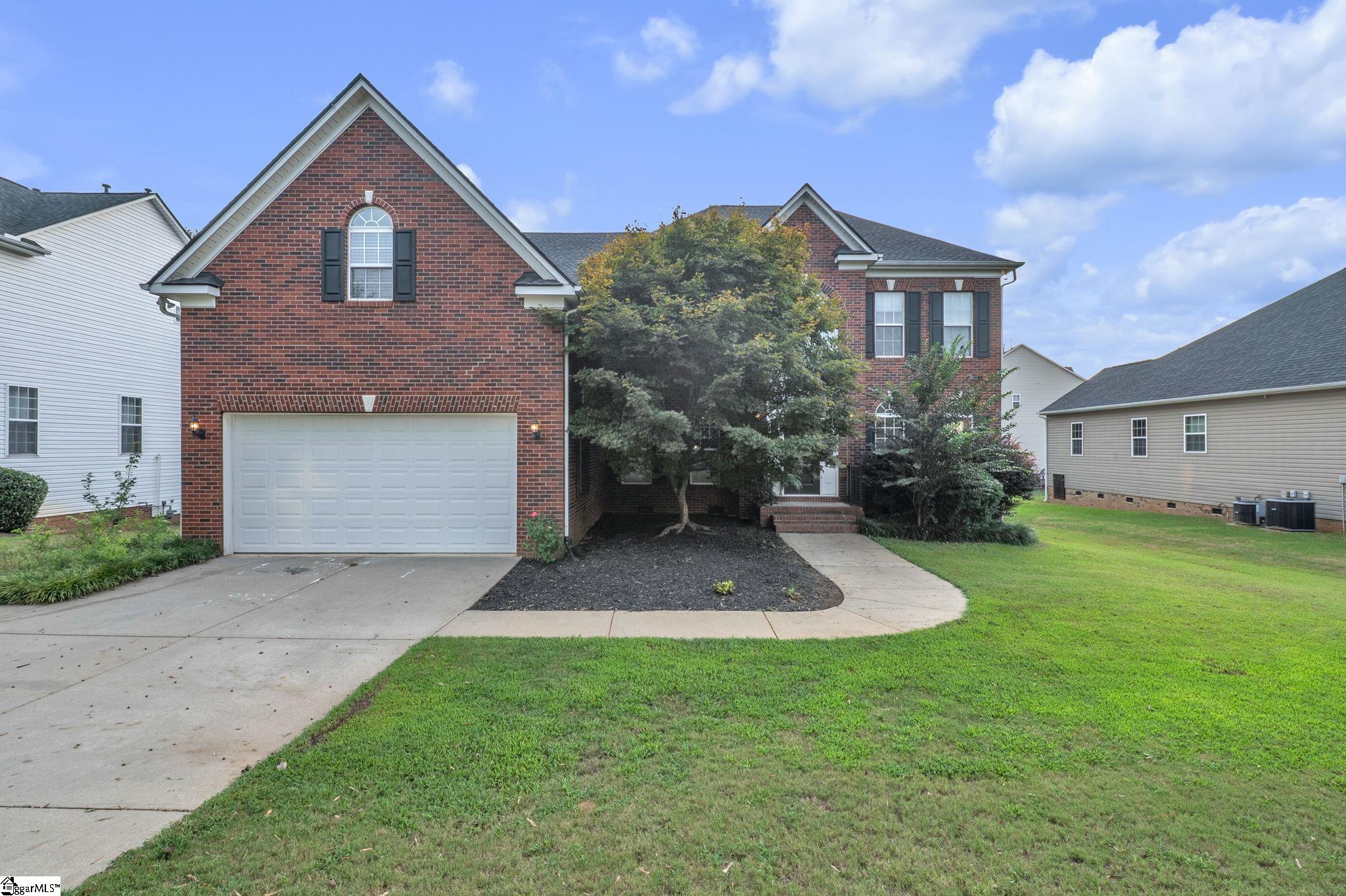 102 Wynterhall Way Property Photo 1