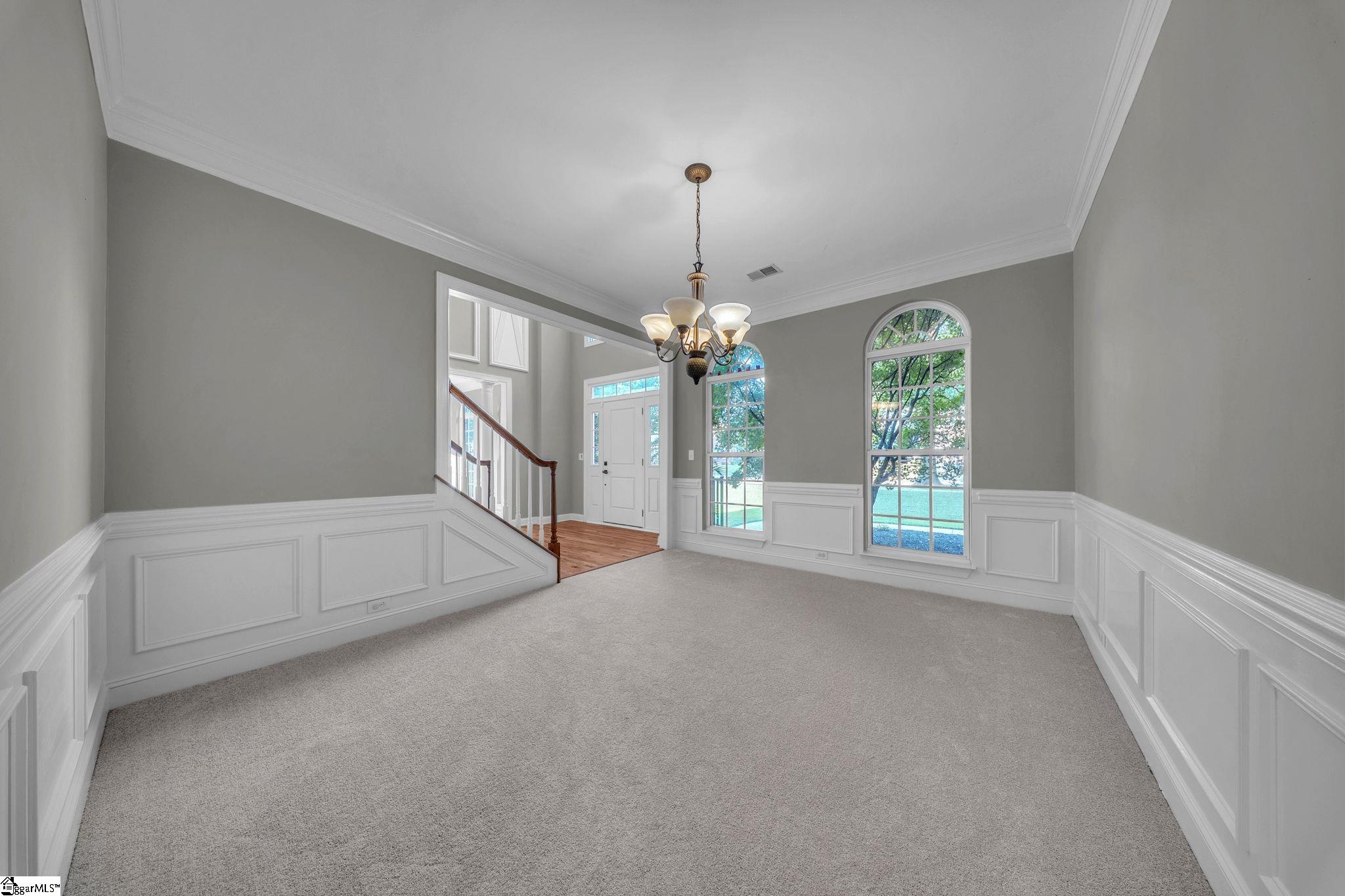 102 Wynterhall Way Property Photo 7
