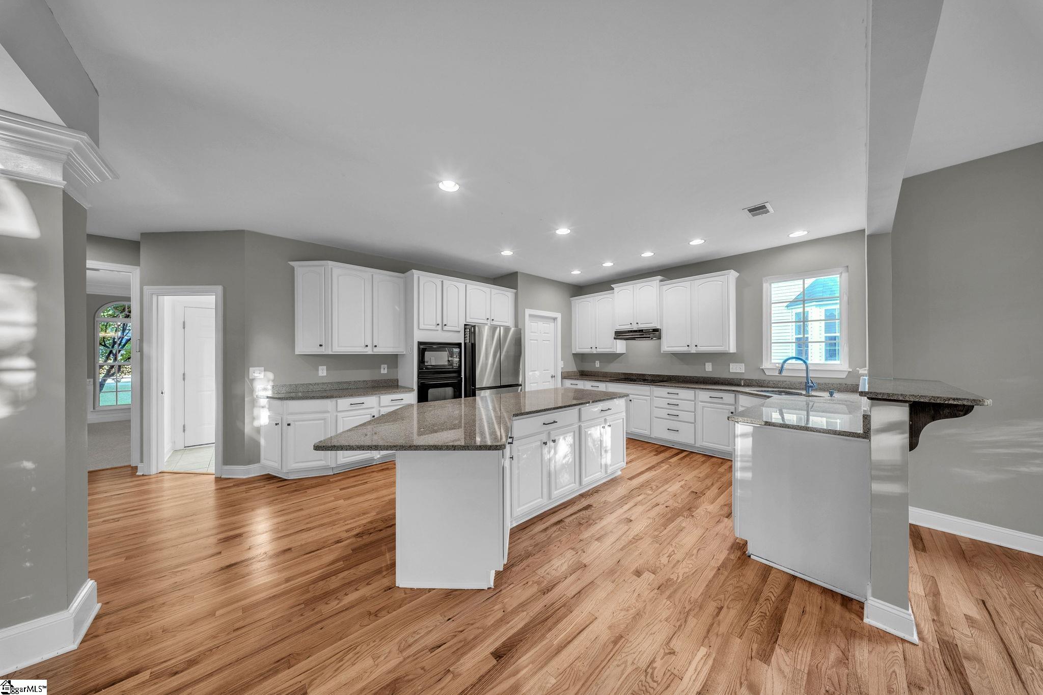 102 Wynterhall Way Property Photo 10