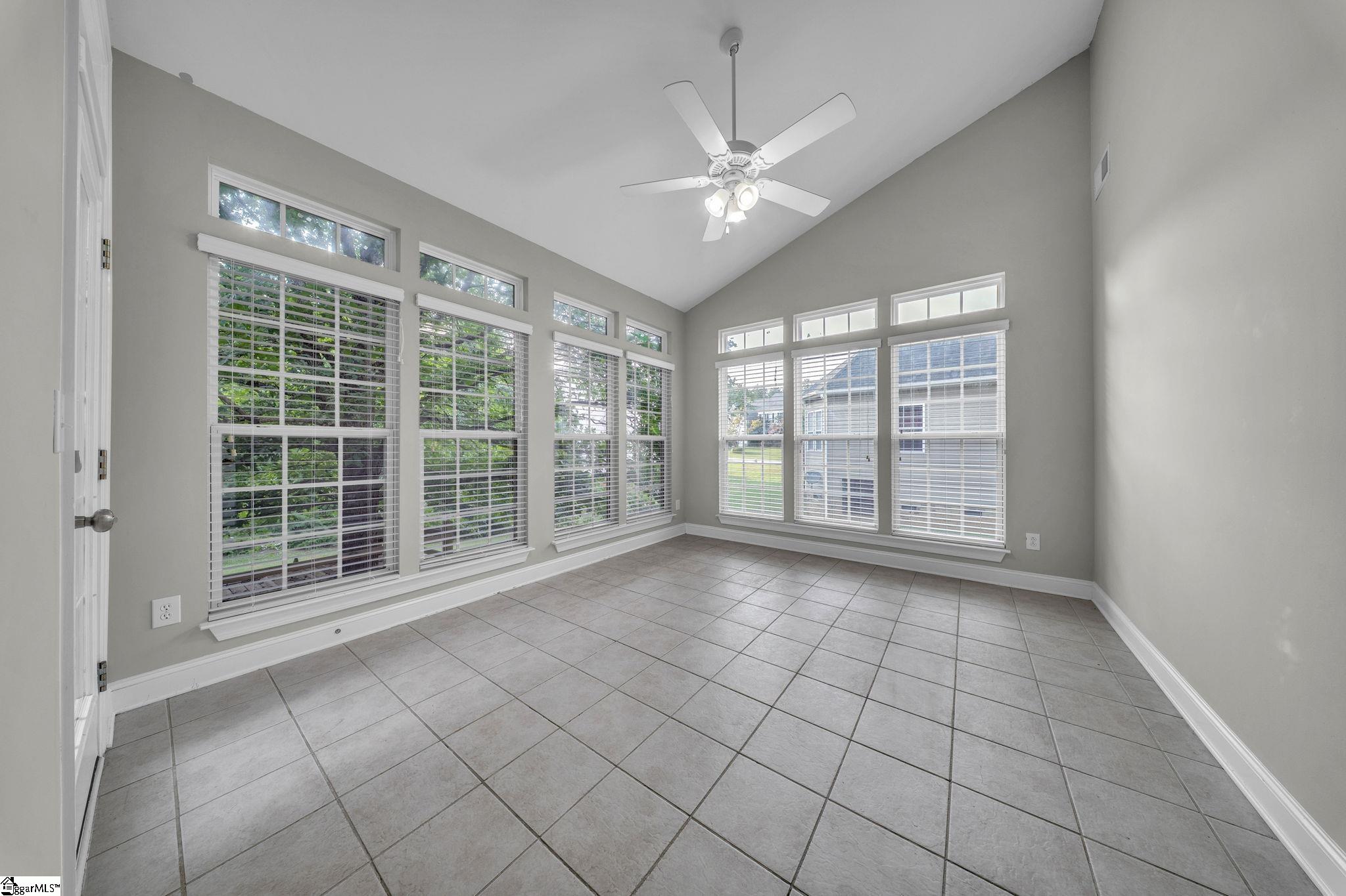 102 Wynterhall Way Property Photo 34