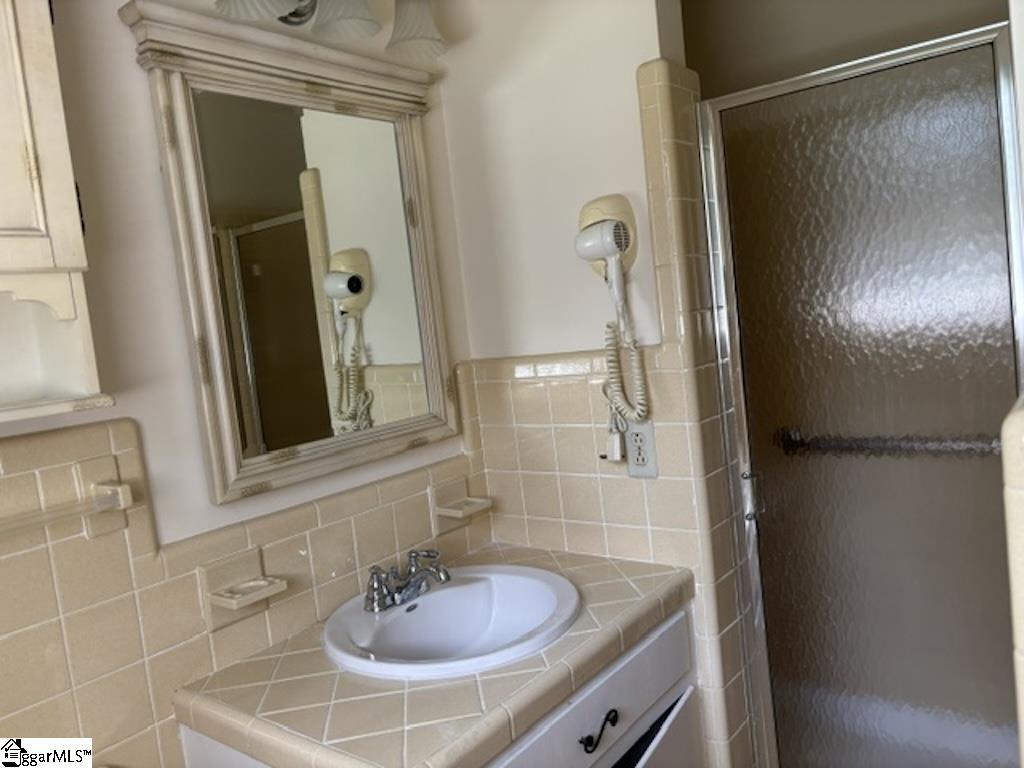202 Wardlaw Road Property Photo 18