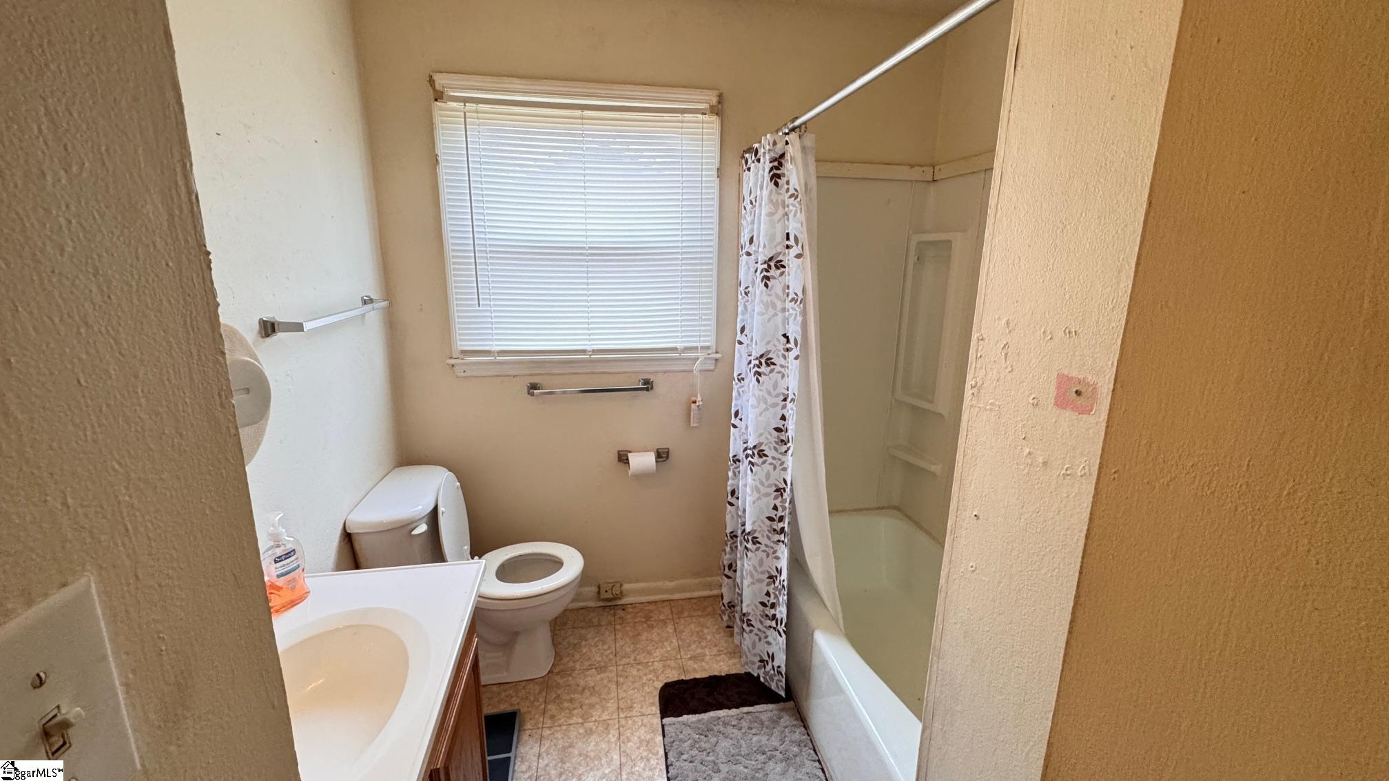 136 Raintree Drive Property Photo 7