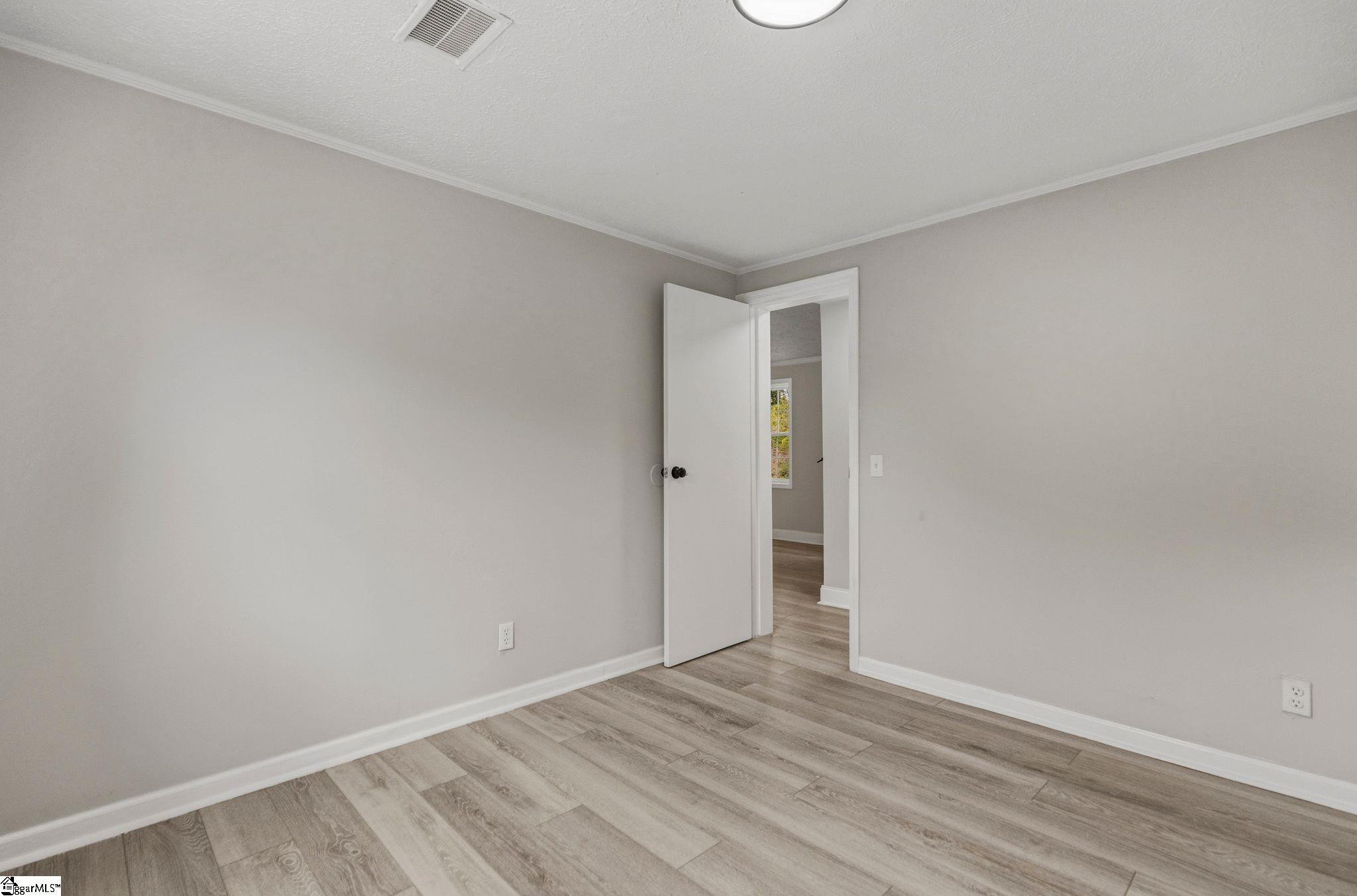 162 Crest Circle Property Photo 19
