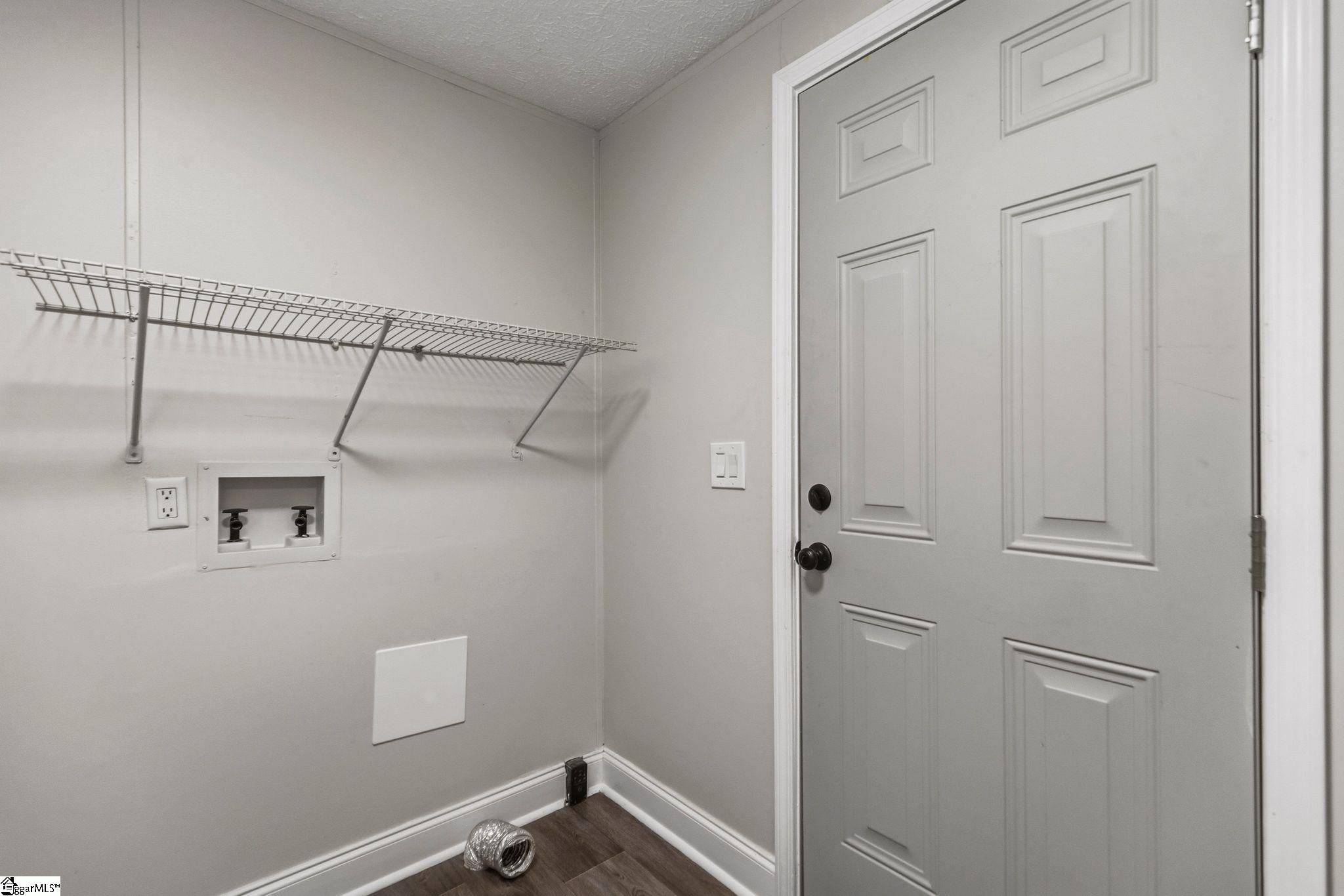 162 Crest Circle Property Photo 29