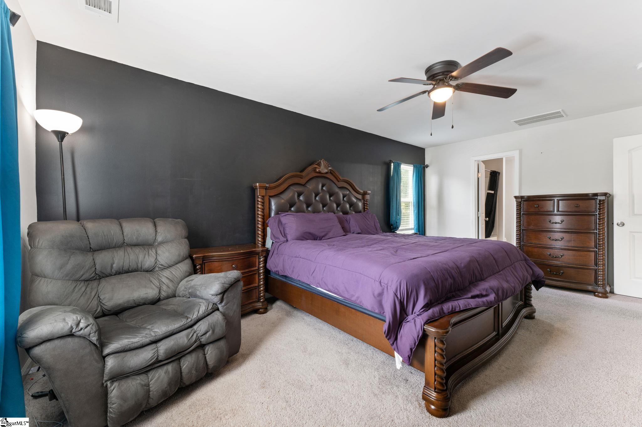 322 Long Grove Lane Property Photo 10