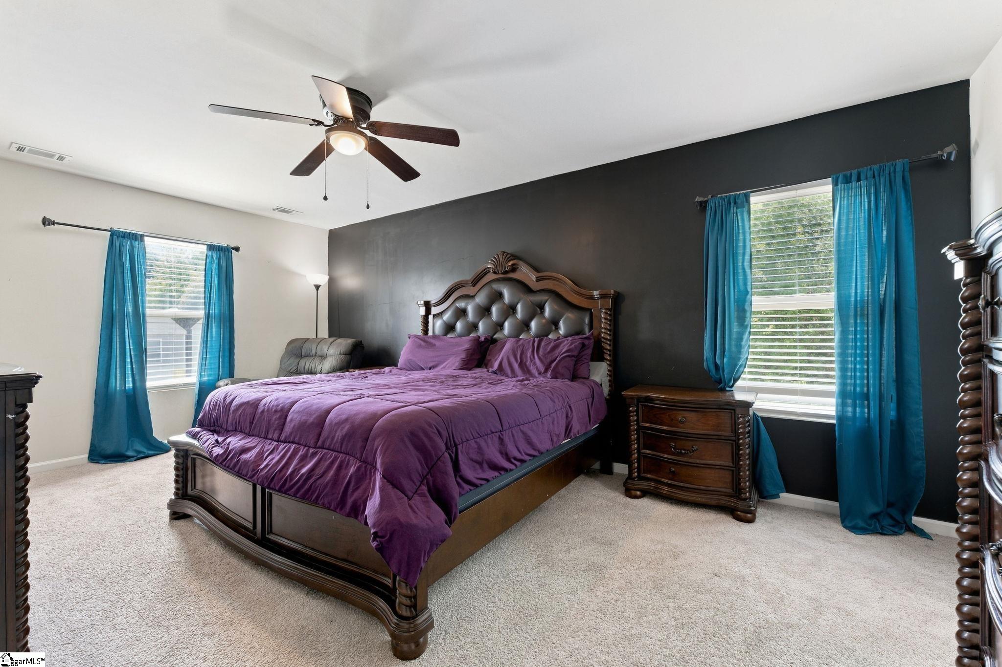 322 Long Grove Lane Property Photo 11