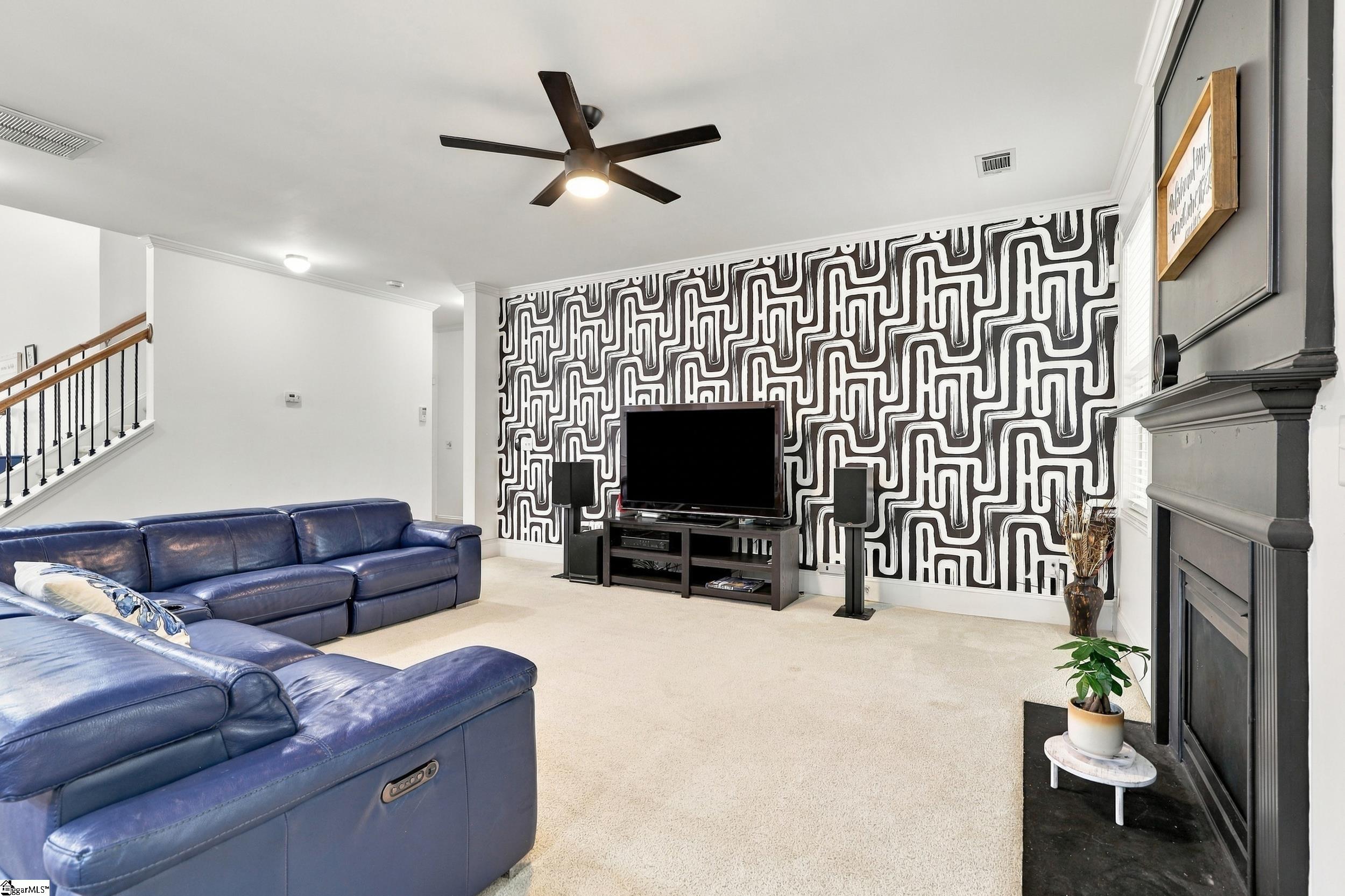 118 Hazeldeen Place Property Photo 4