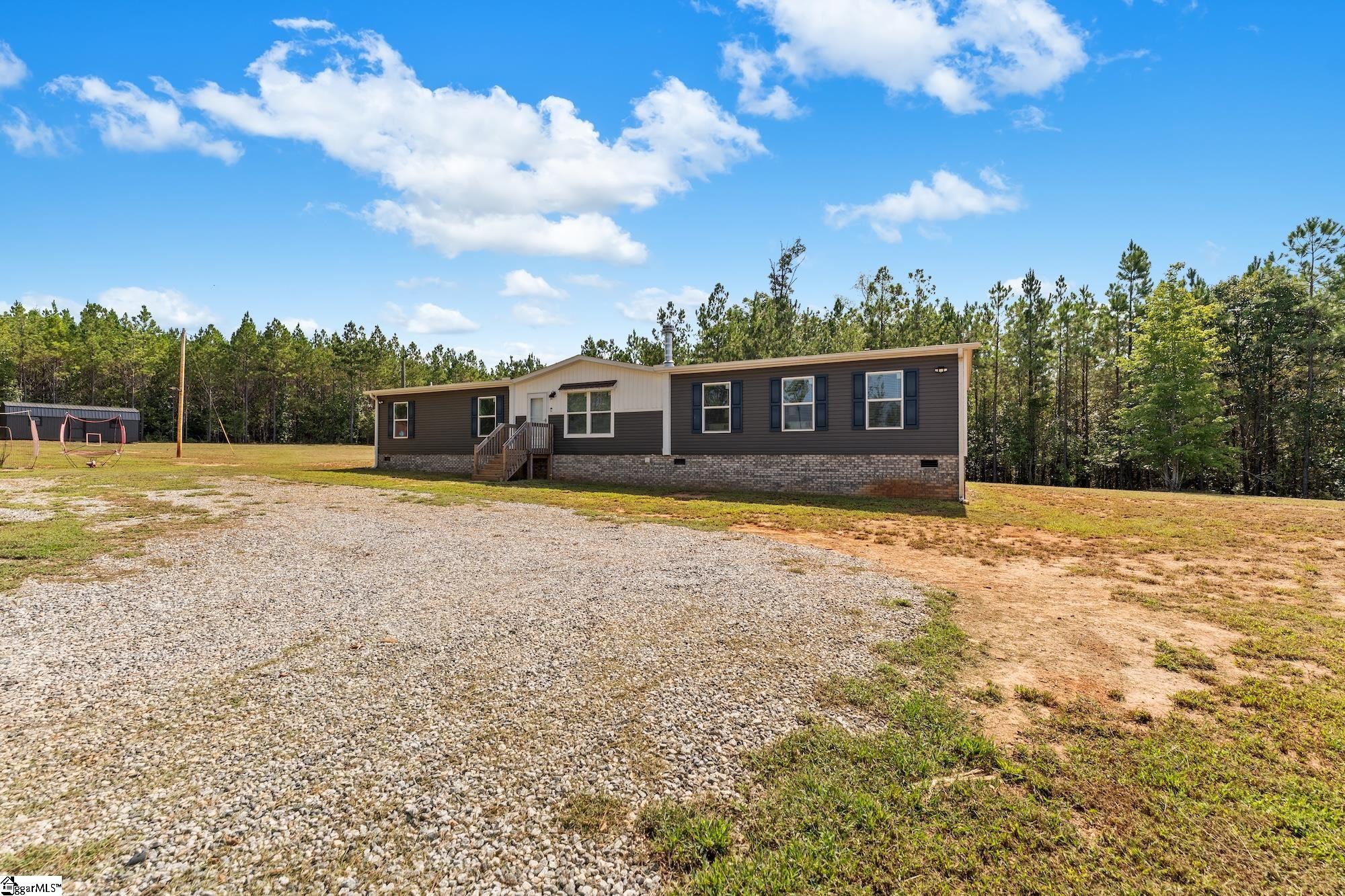 261 Fox Road Property Photo 3