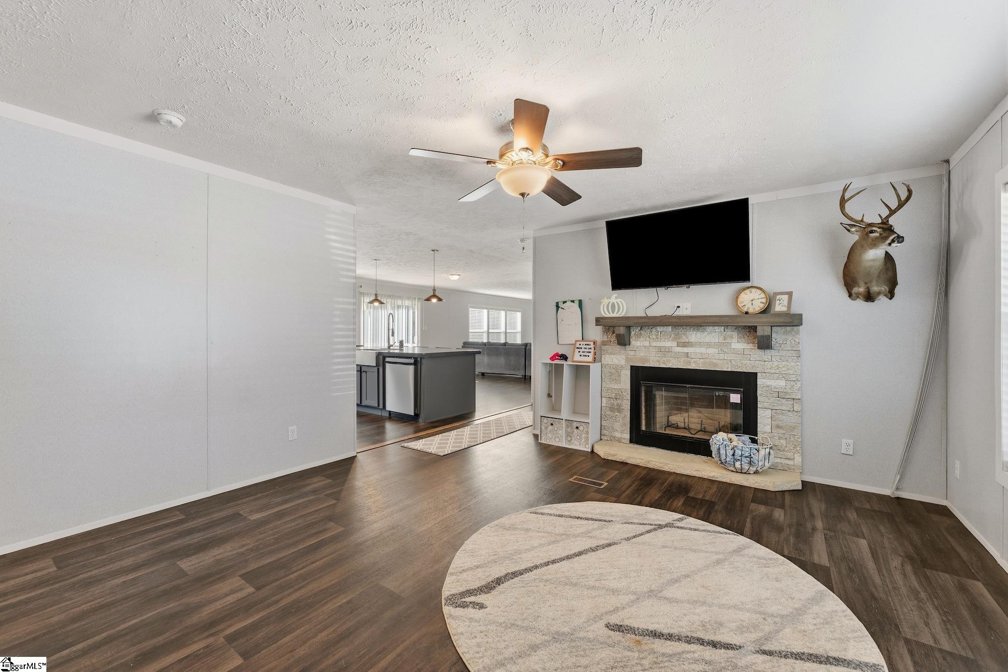 261 Fox Road Property Photo 4