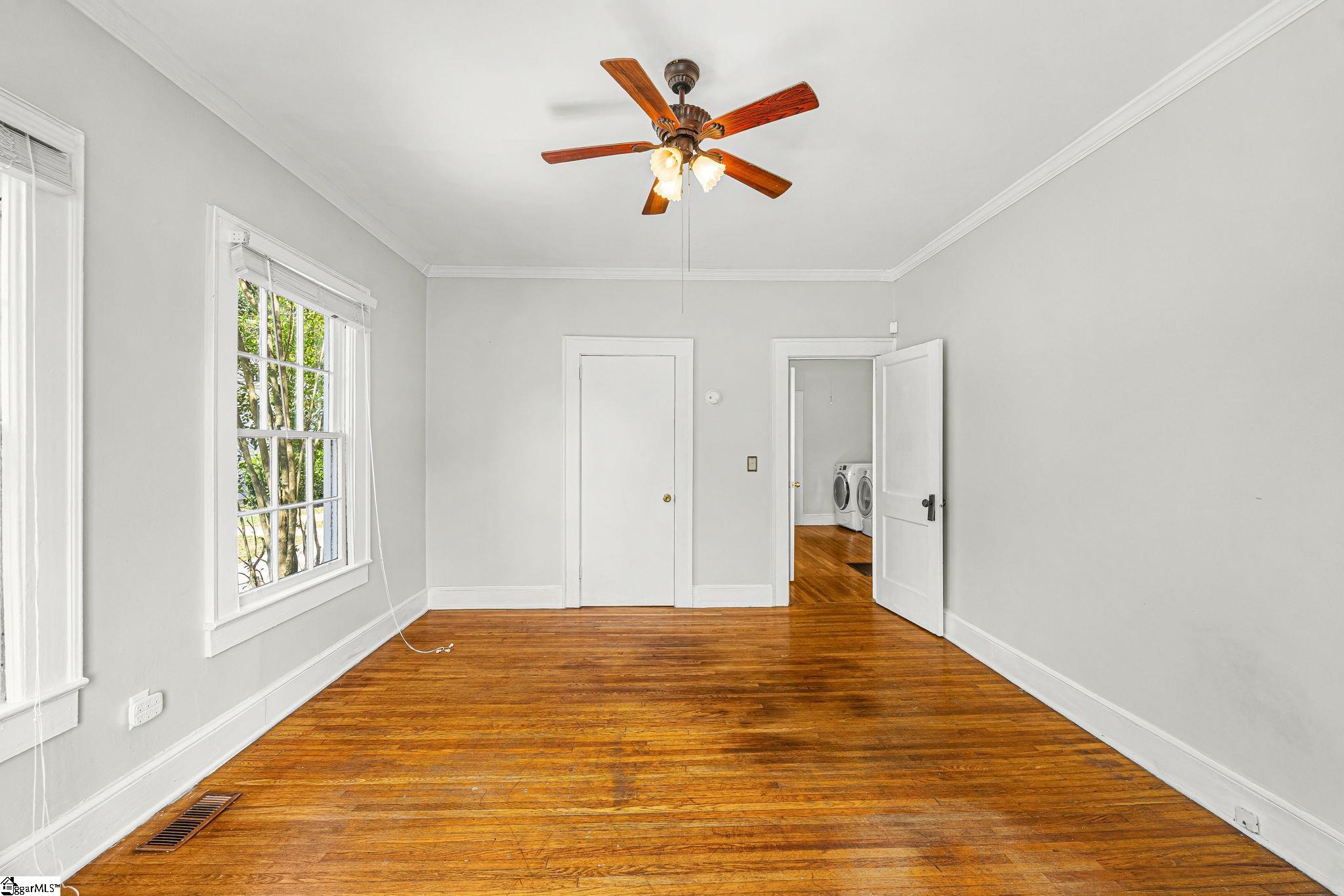 102 W Farley Avenue Property Photo 19
