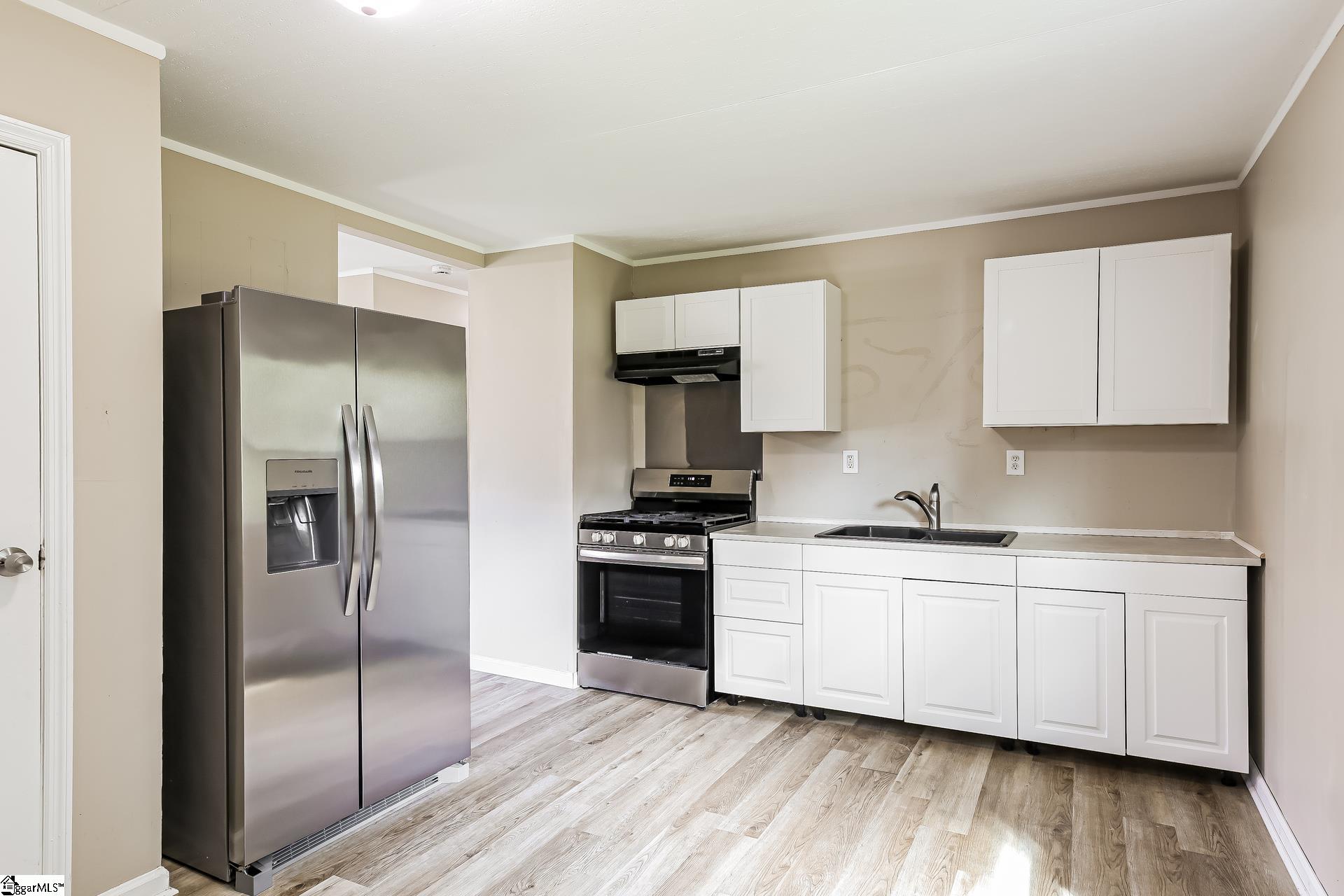 105 Short Street Property Photo 2