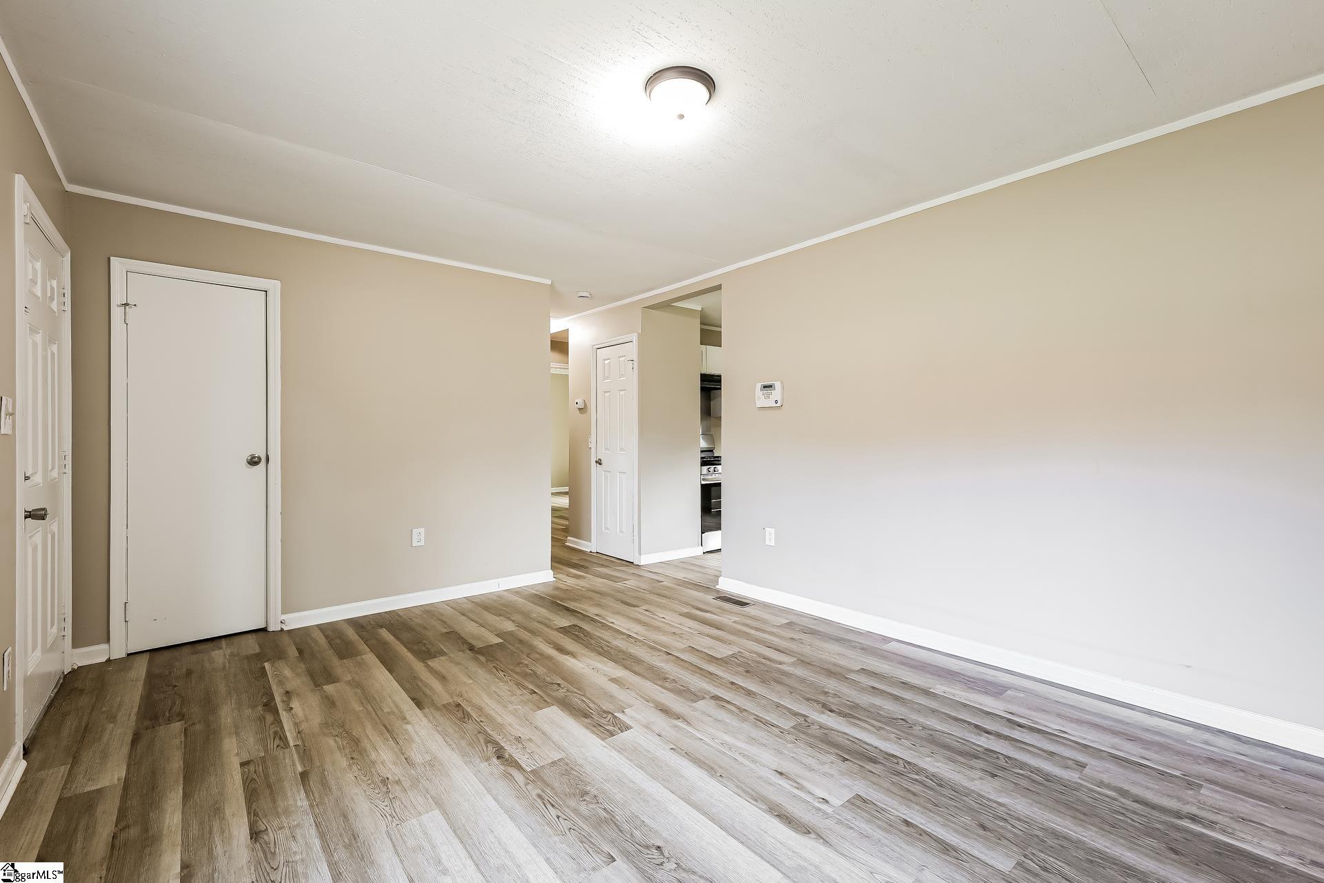 105 Short Street Property Photo 11