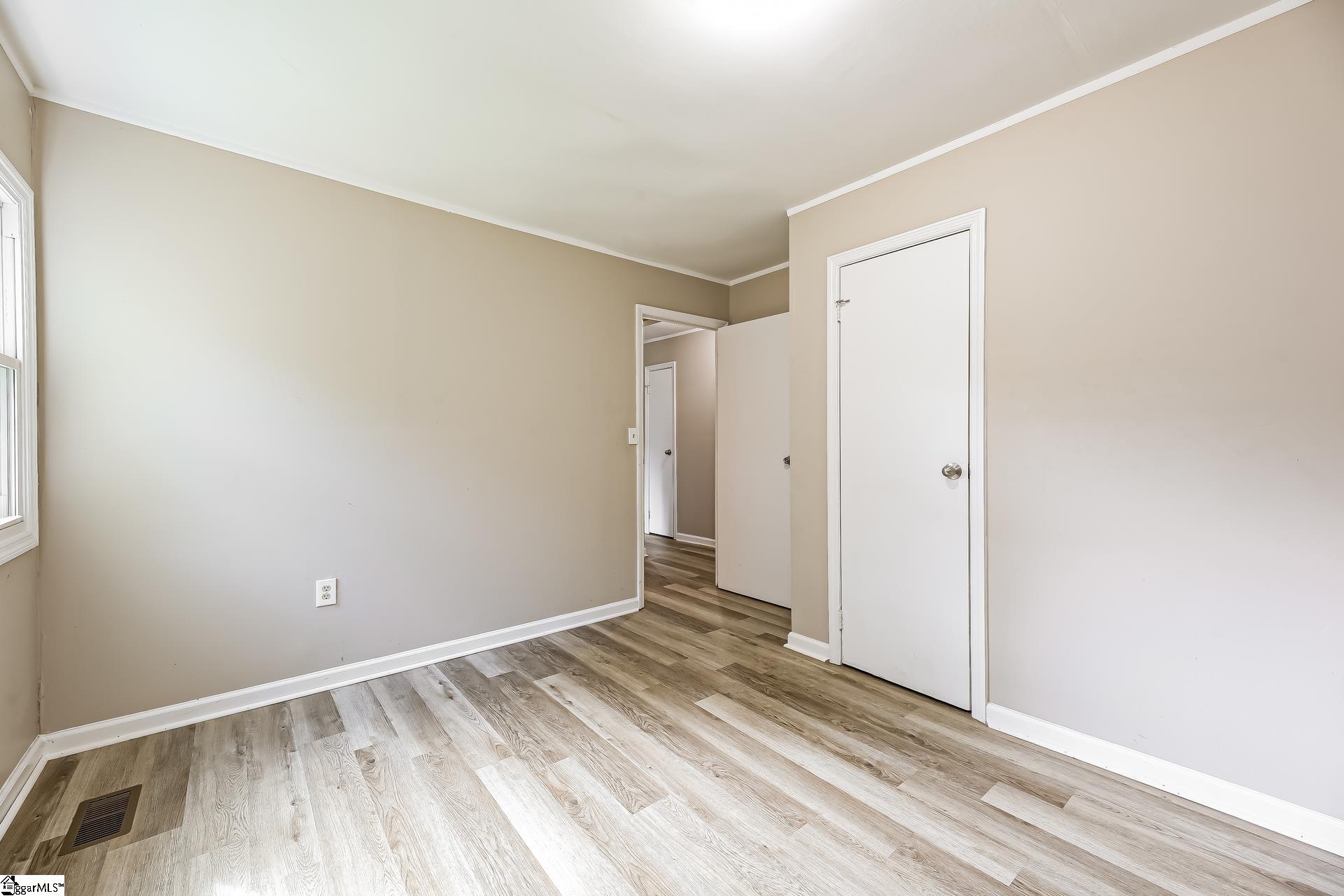 105 Short Street Property Photo 14