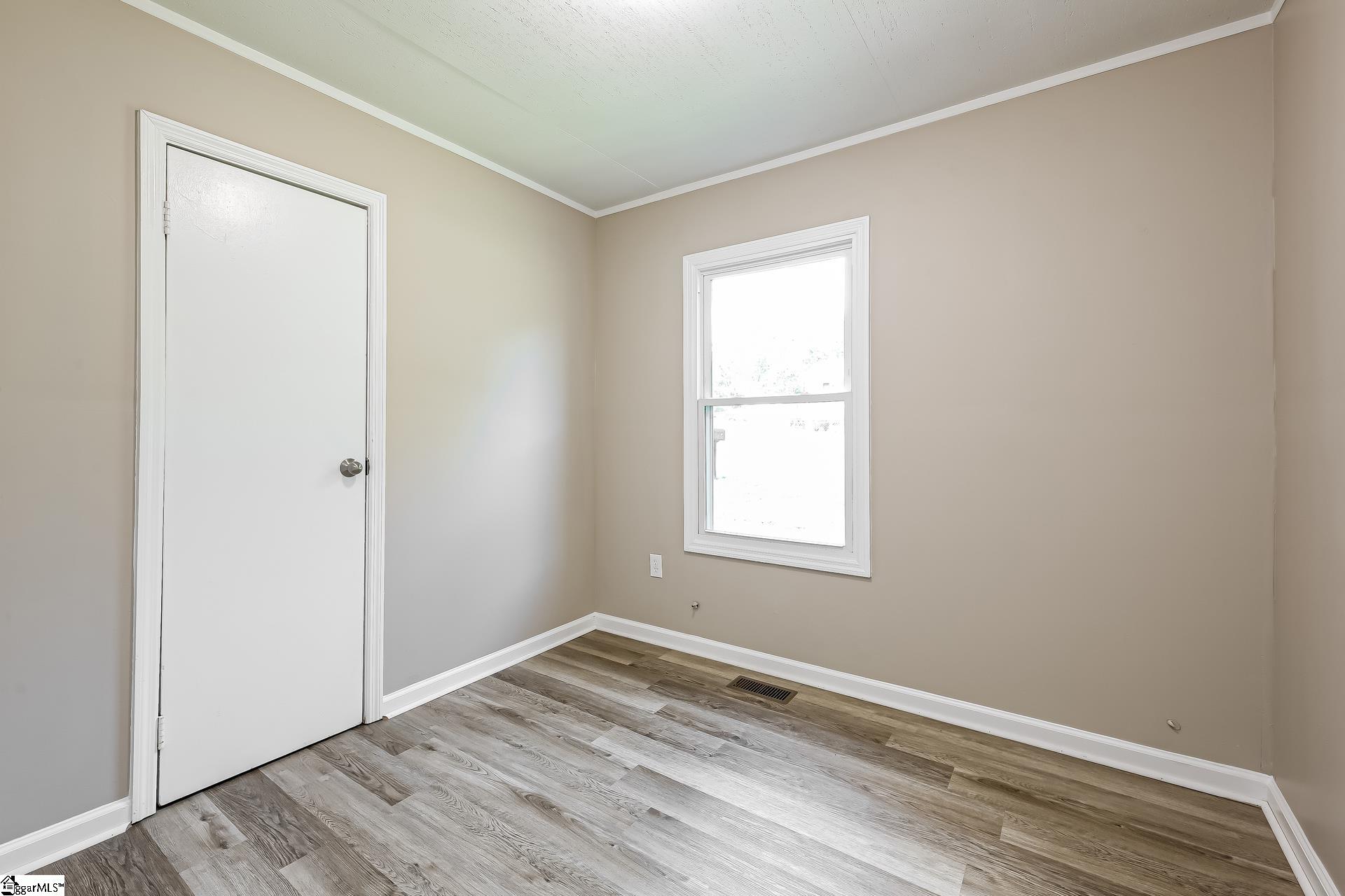 105 Short Street Property Photo 17