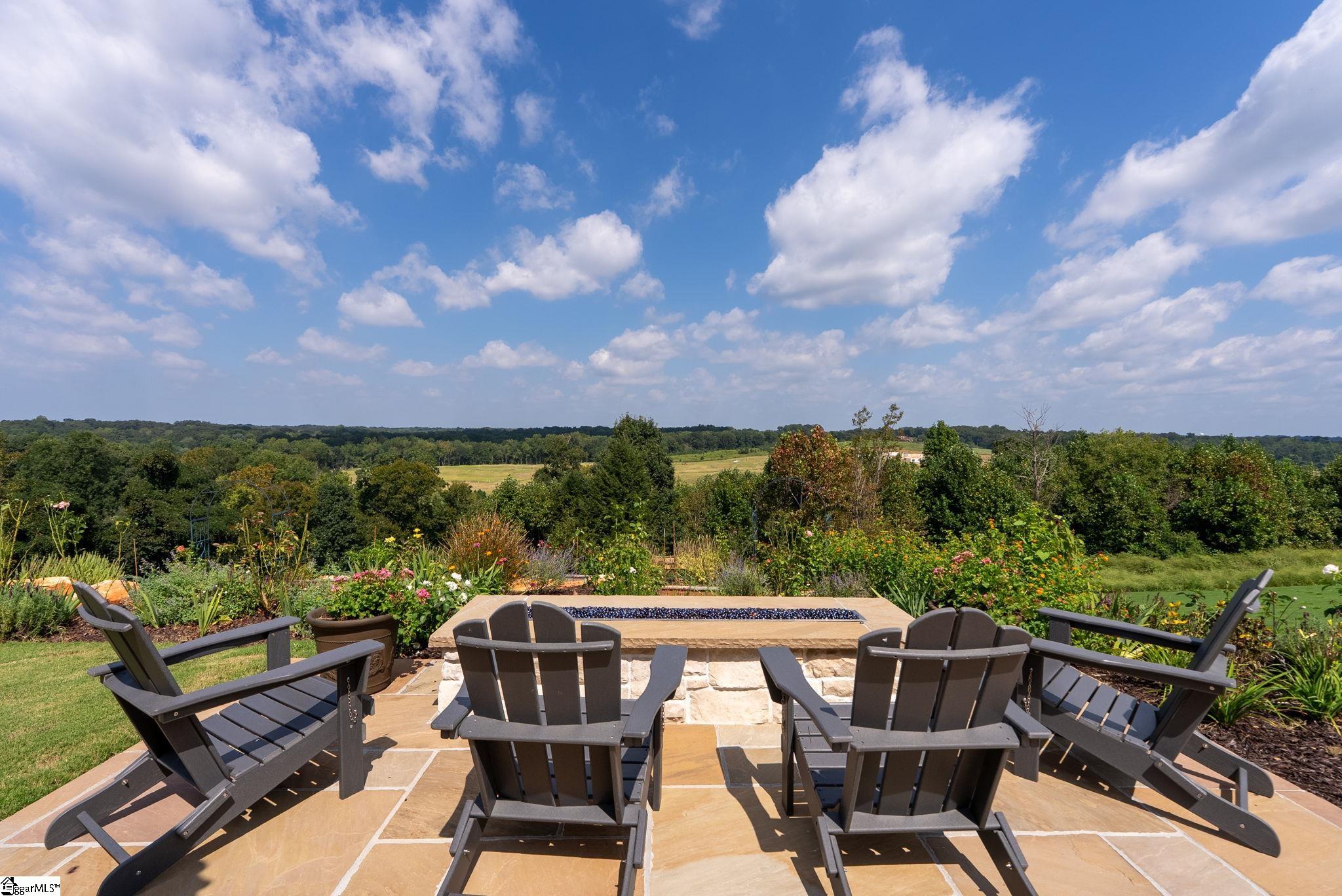 720 Castle Stone Drive Property Photo 33