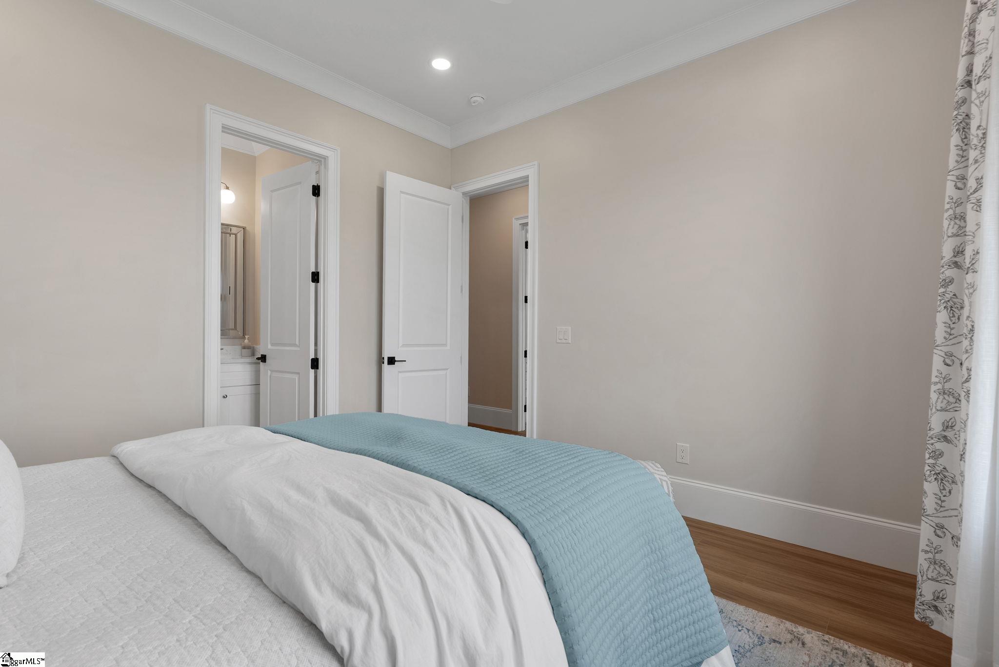 720 Castle Stone Drive Property Photo 38