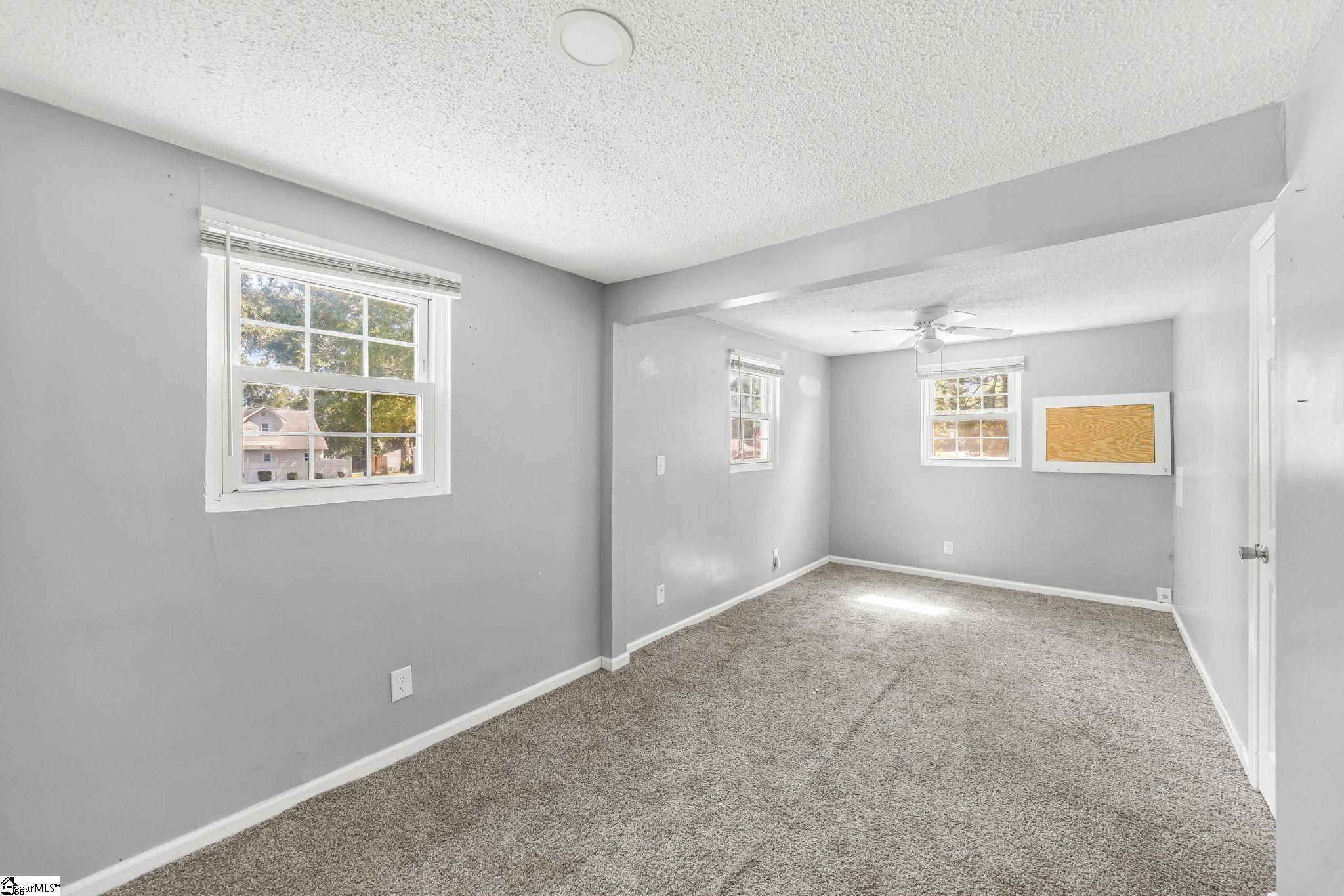 100 Basin Drive Property Photo 10