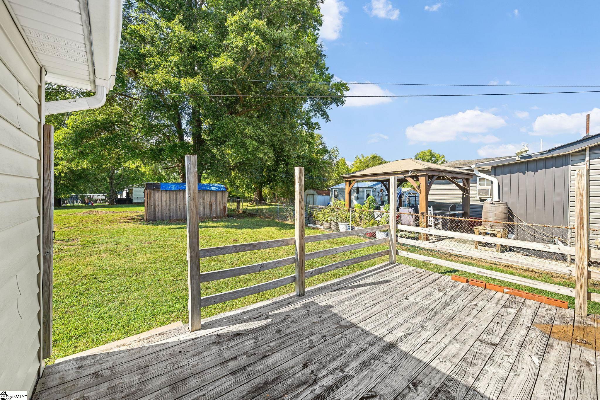 100 Basin Drive Property Photo 16