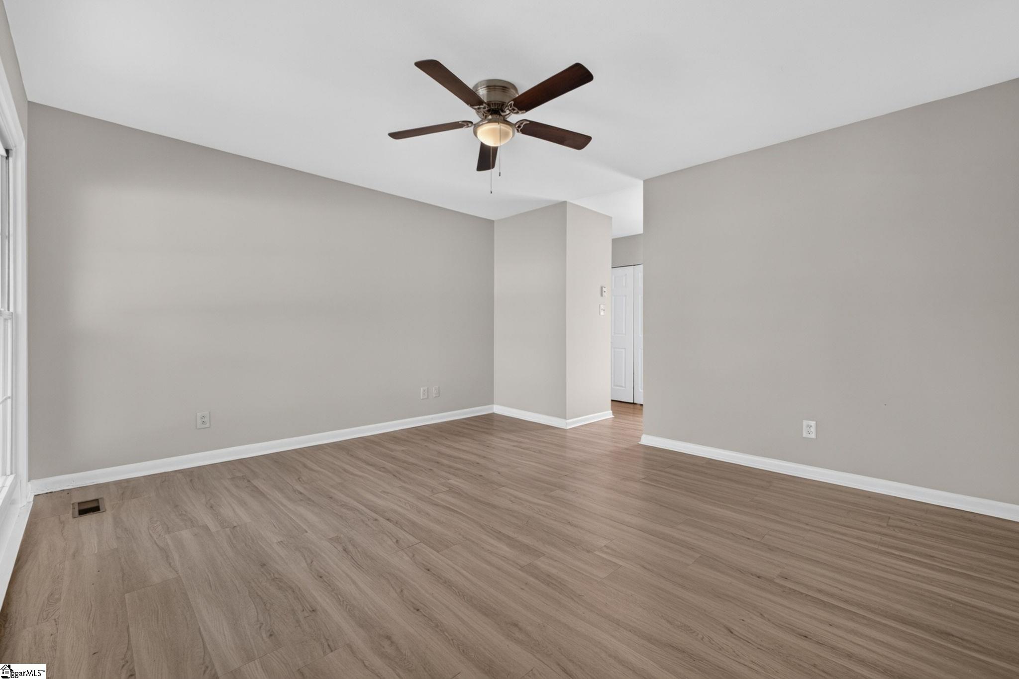 109 Old Farm Road Property Photo 4