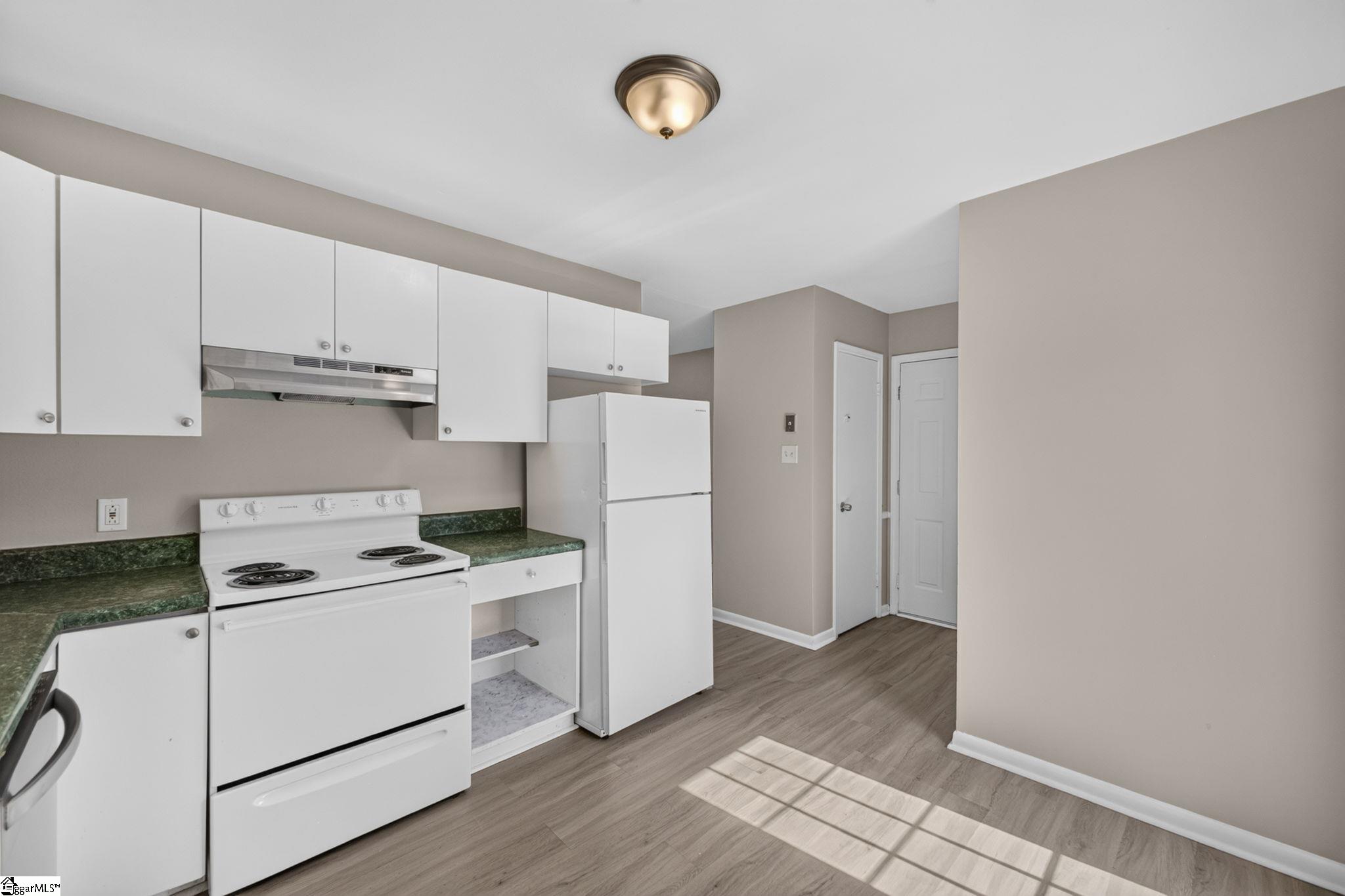 109 Old Farm Road Property Photo 10