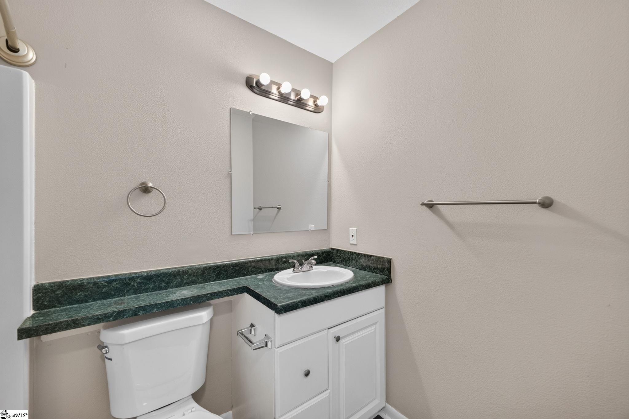 109 Old Farm Road Property Photo 15