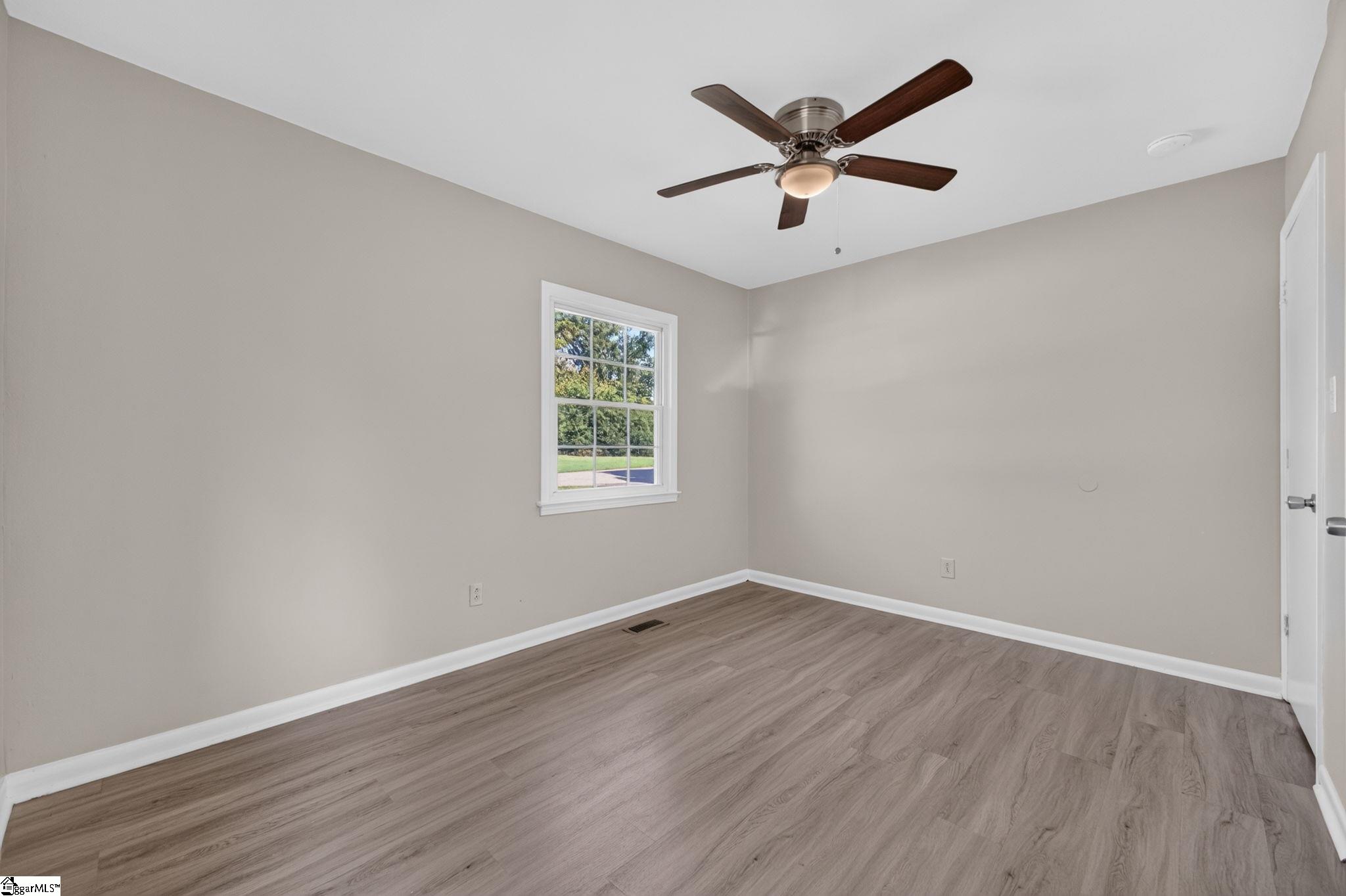 109 Old Farm Road Property Photo 18